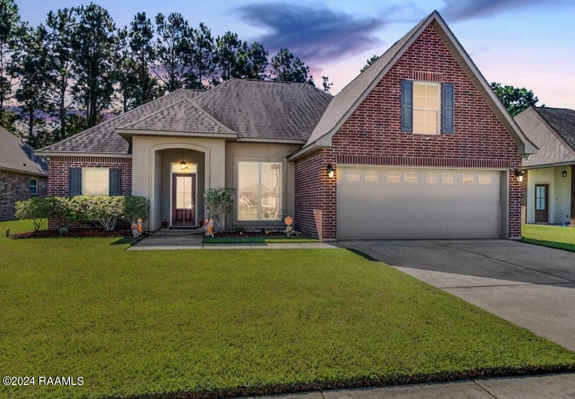 207 Woodhaven, Youngsville LA
