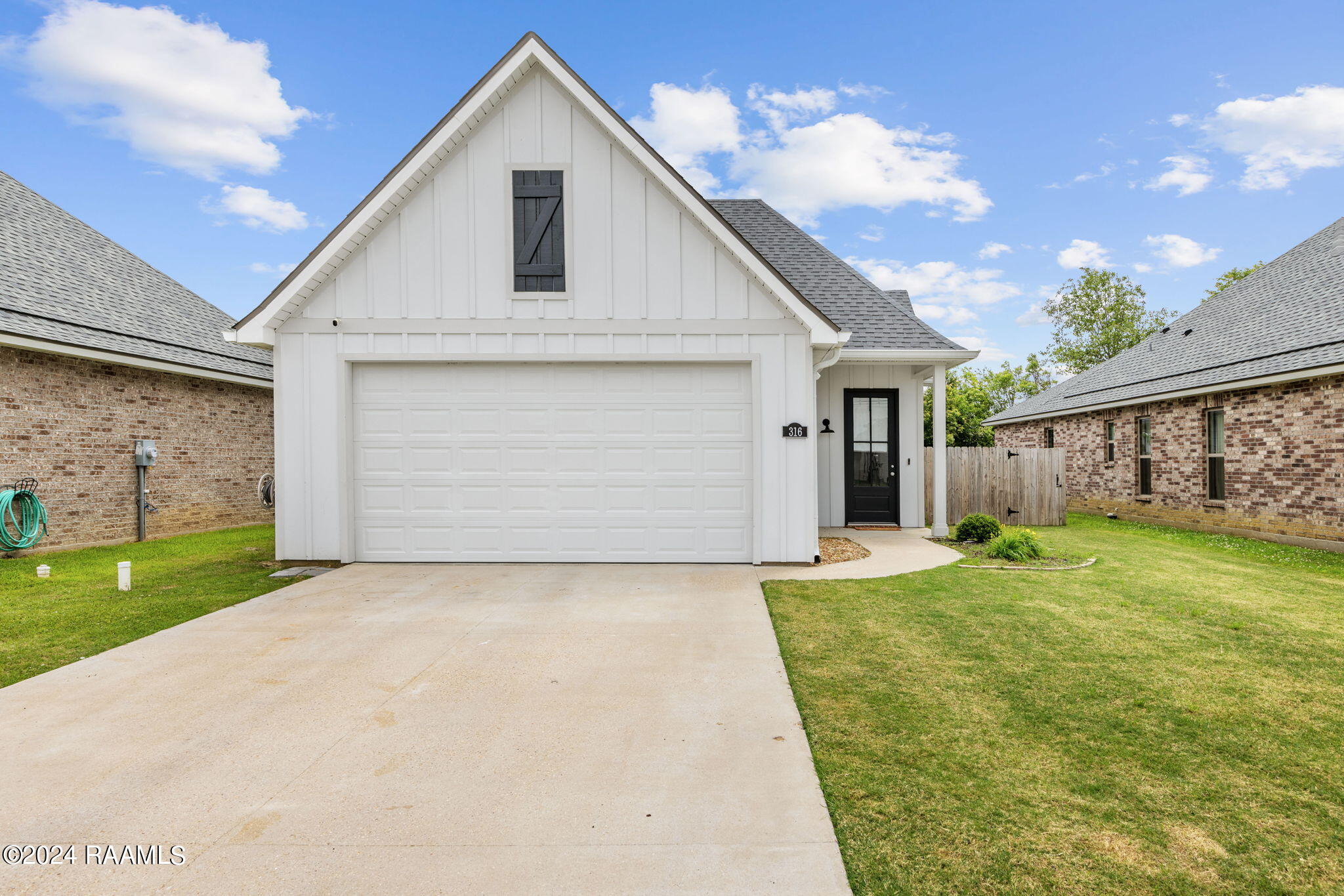 316 Adry, Youngsville LA