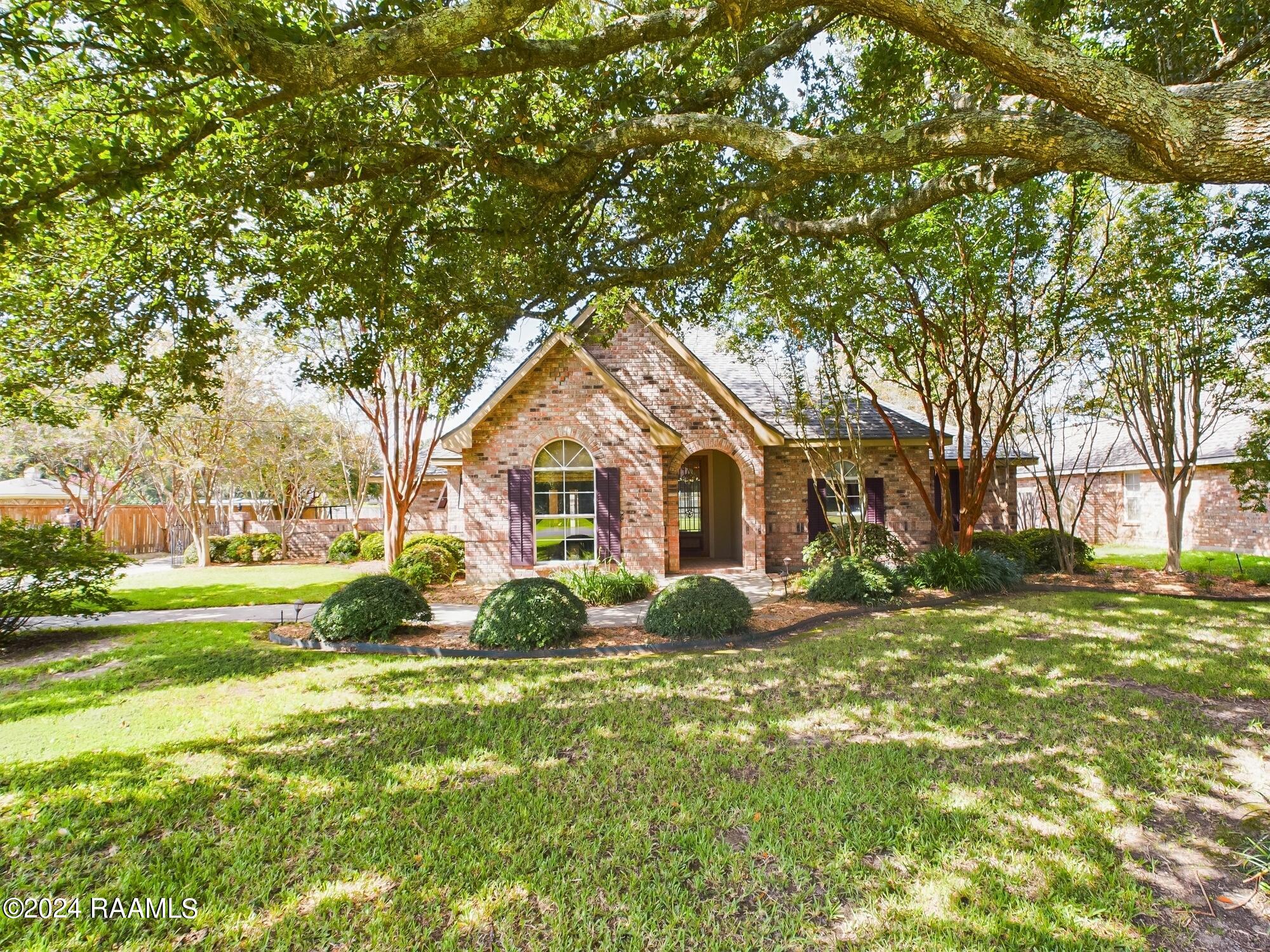 642 Bellevue Plantation, Lafayette LA