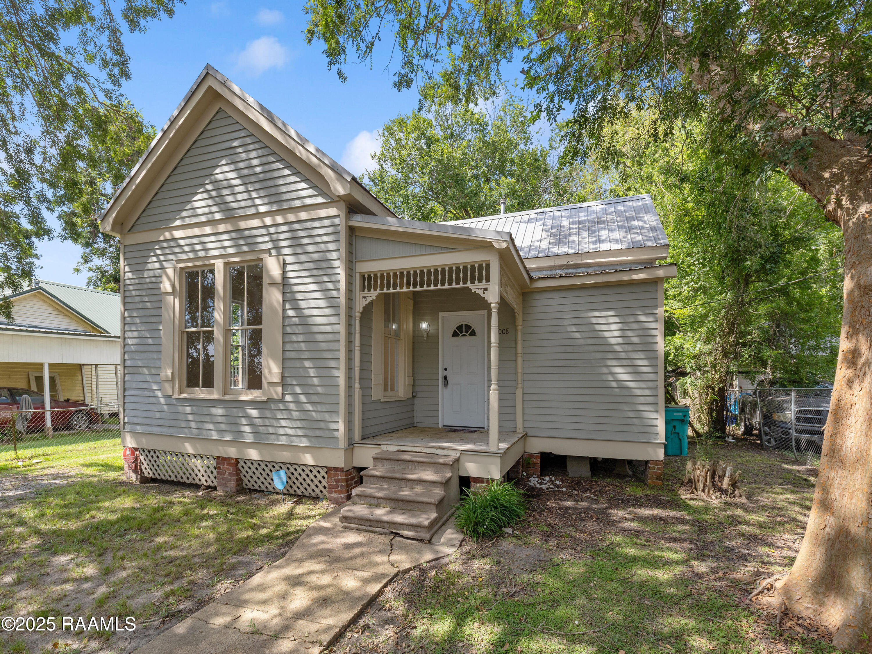 1008 W Landry, Opelousas LA