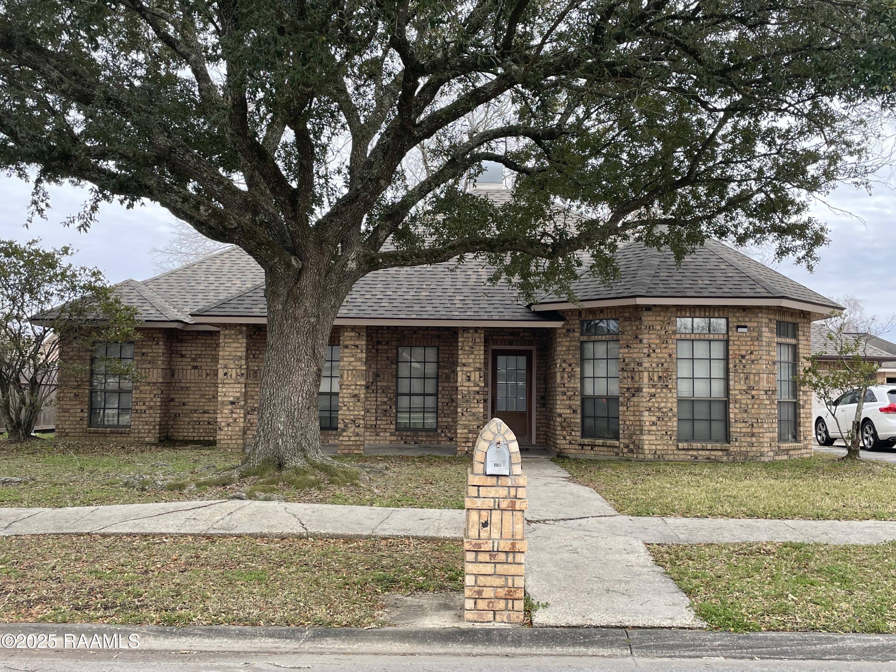 310 Suffolk, Lafayette LA