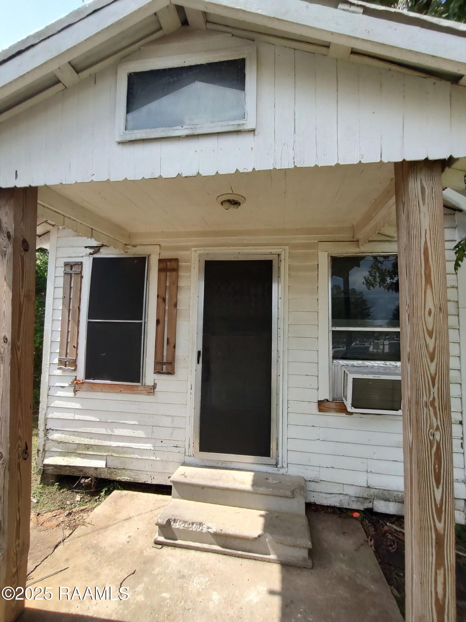 750 Saint Charles, Lafayette LA