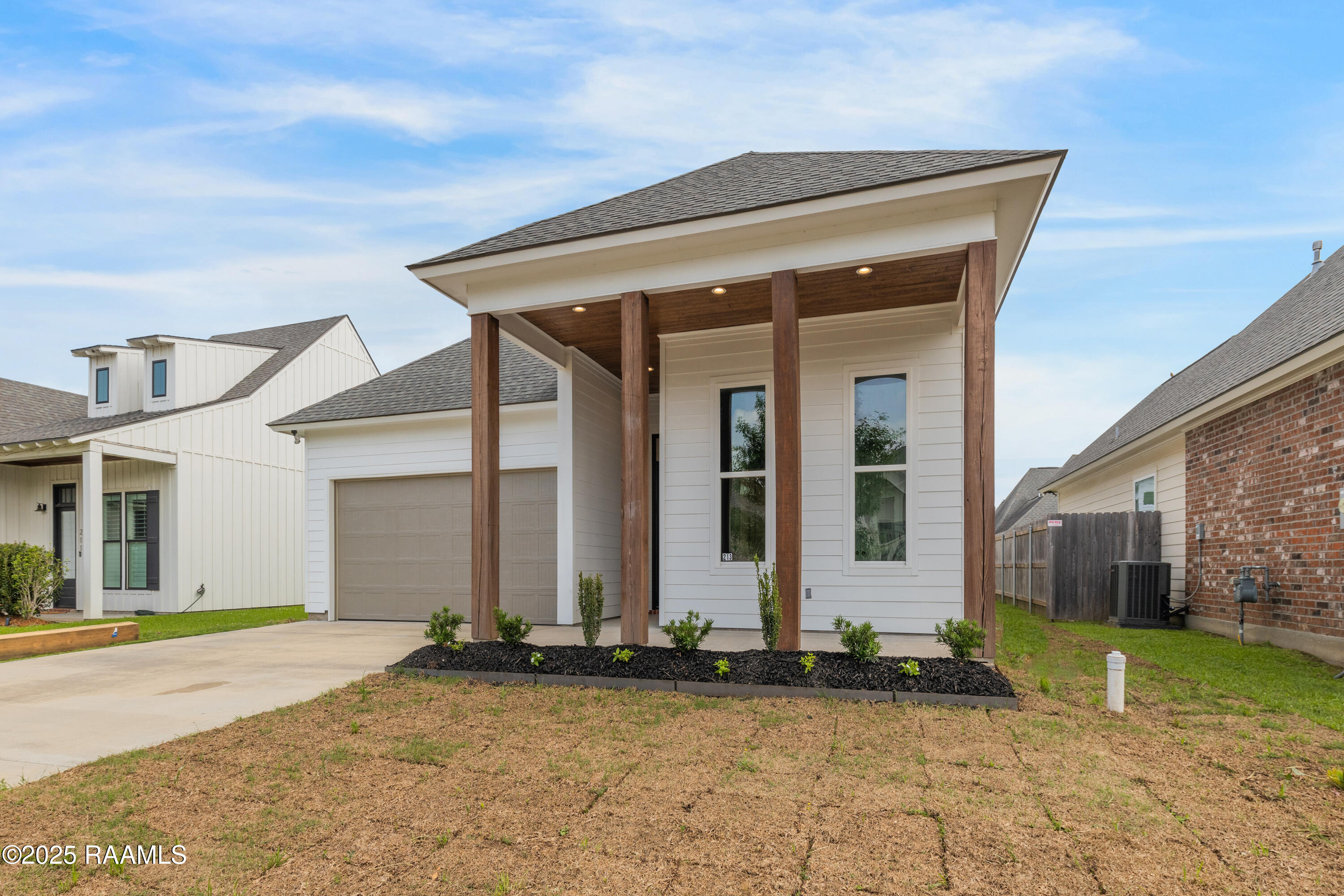 213 Maple Branch, Lafayette LA