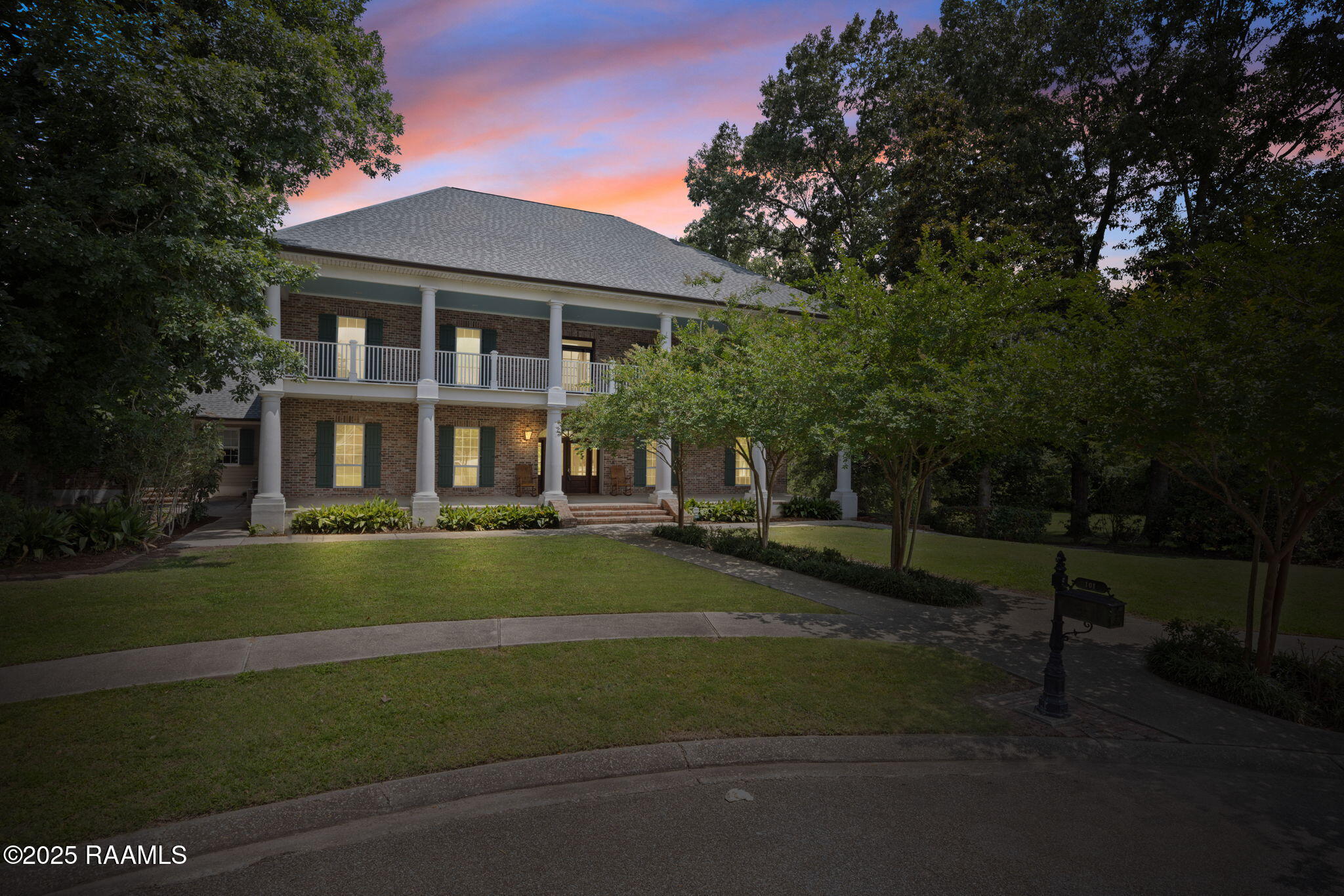 101 Farmington, Lafayette LA