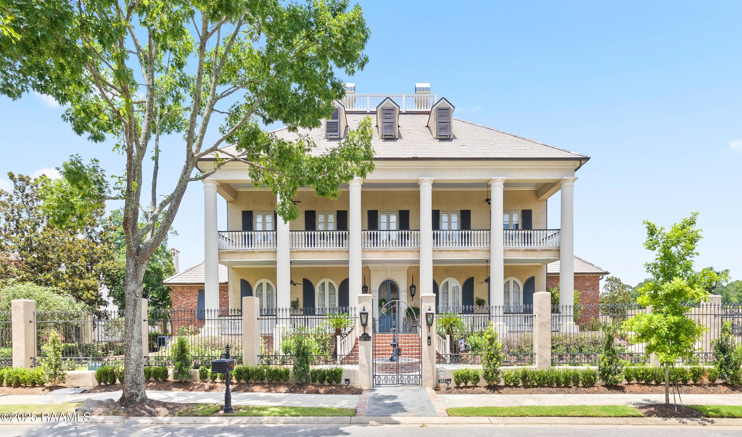 232 Princeton Woods, Lafayette LA