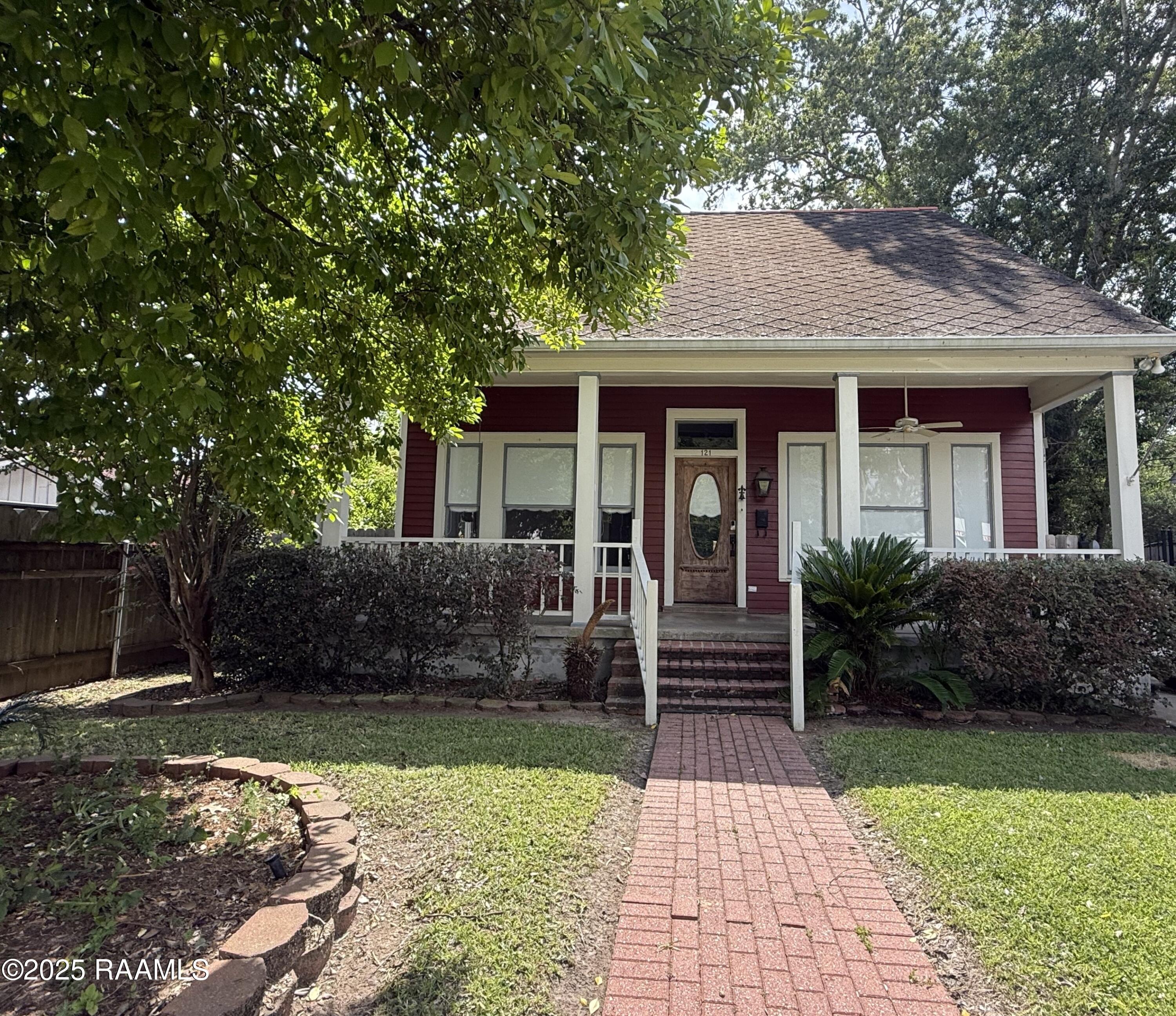 121 N 9th, Eunice LA