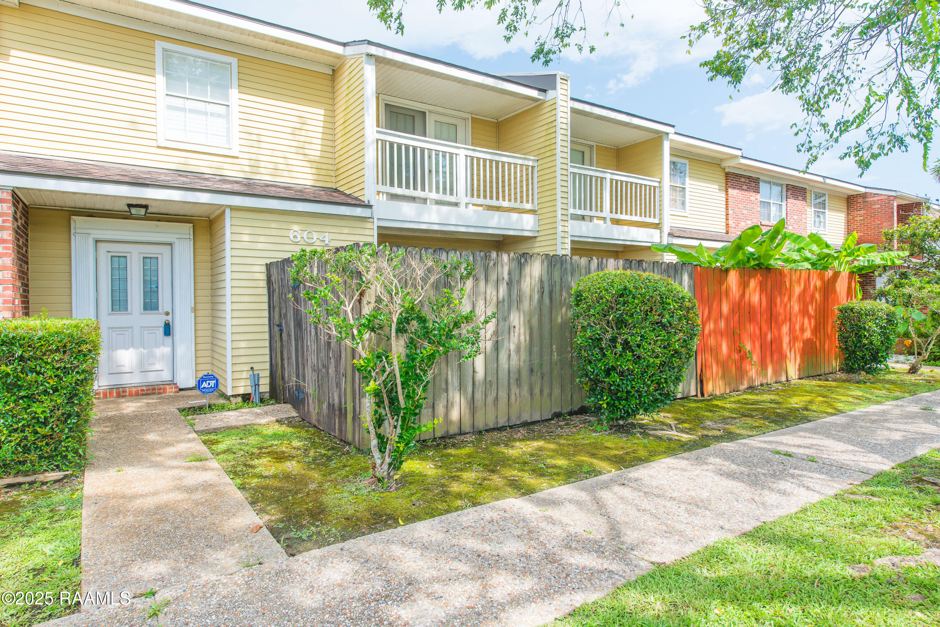 101 Wilbourn, Lafayette LA