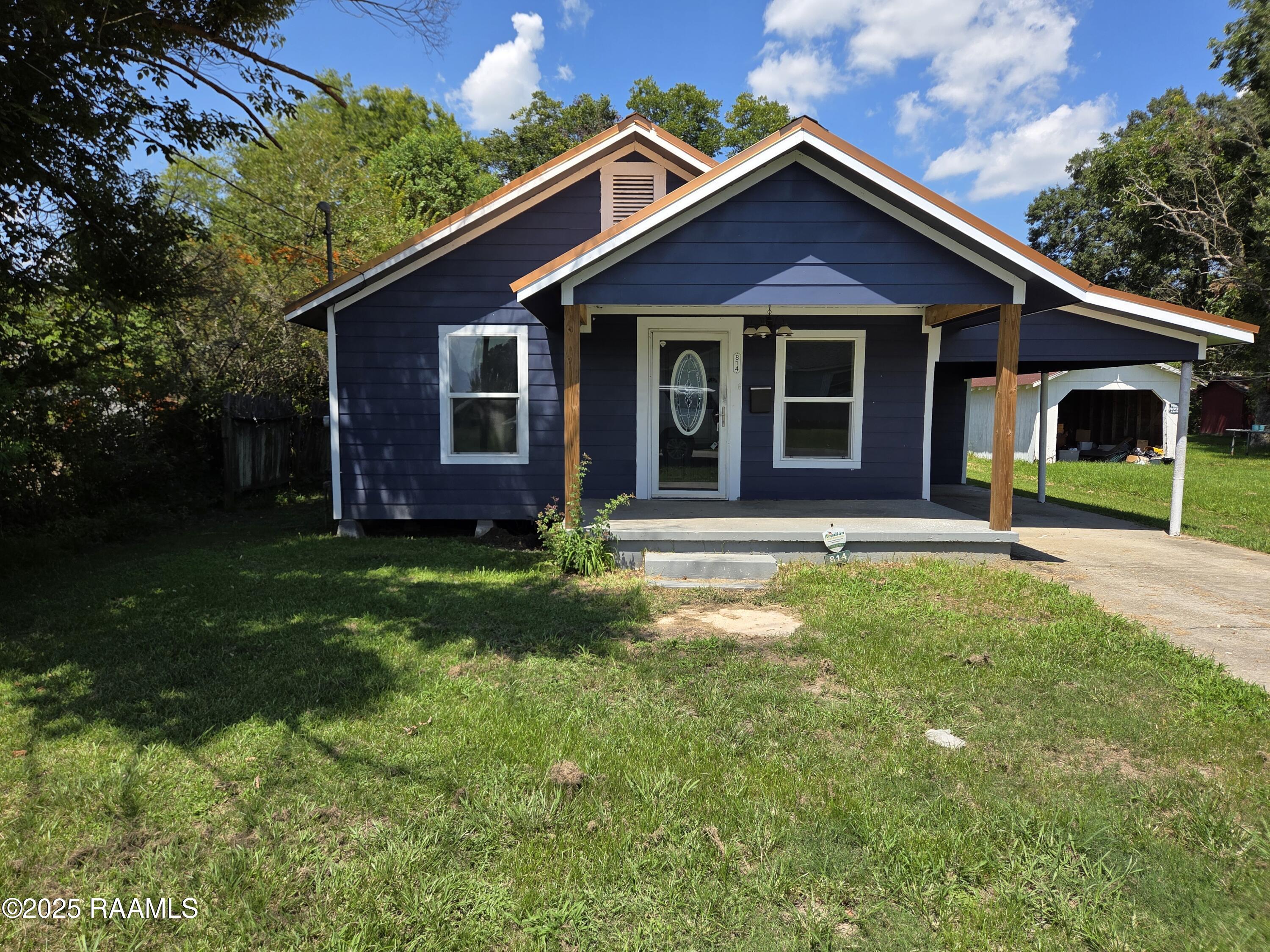 814 Howard, Jennings LA