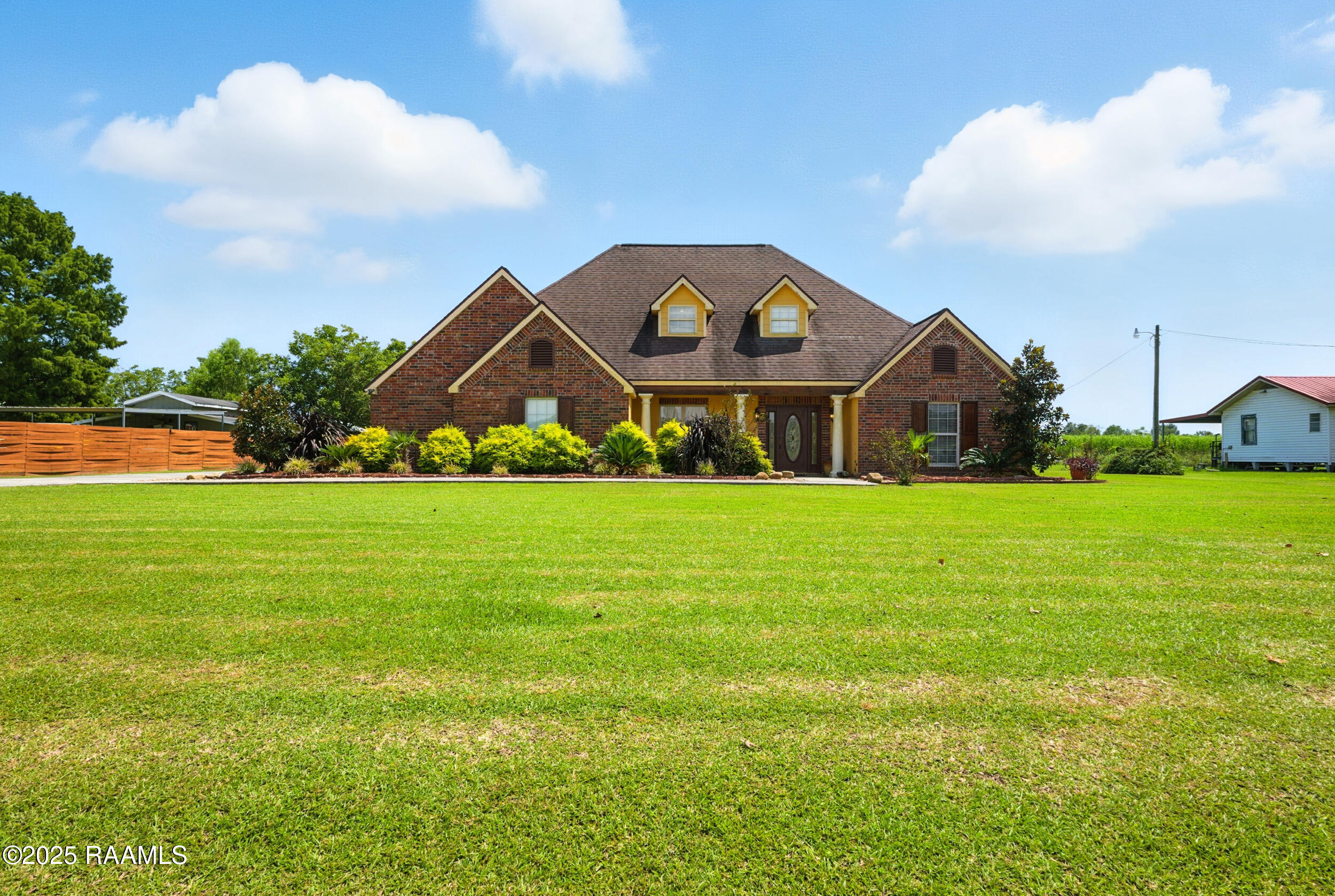 1141 Lake Martin, Breaux Bridge LA