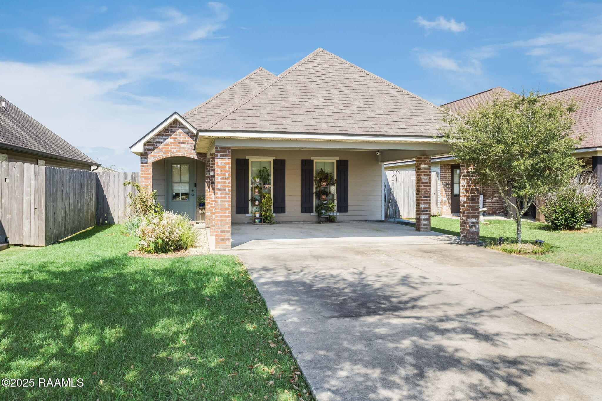 121 Acacia, Abbeville LA