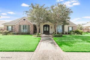 102 Bear Creek, Broussard LA
