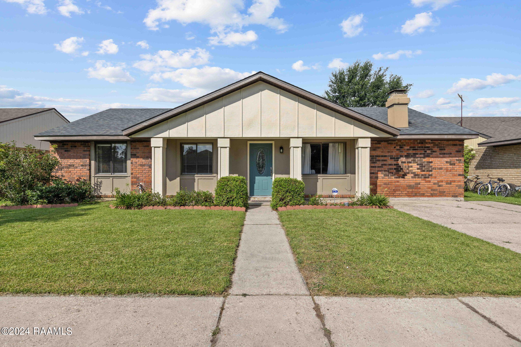 303 Plaza Village, Lafayette LA