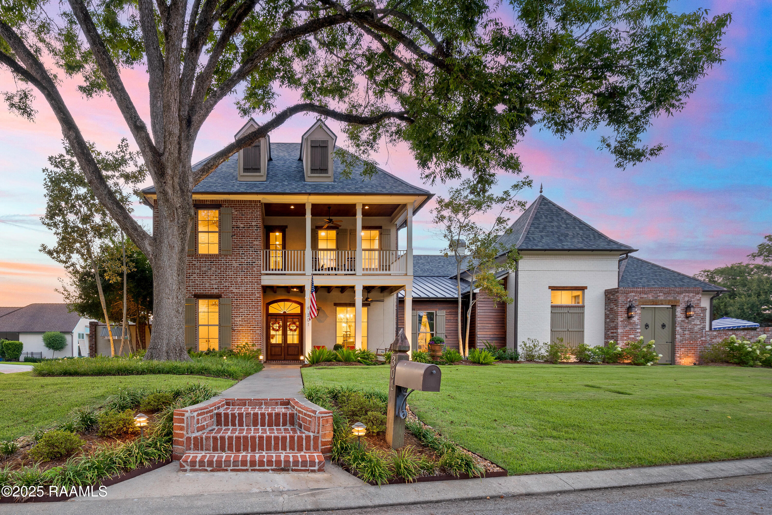 301 Opus One, Broussard LA