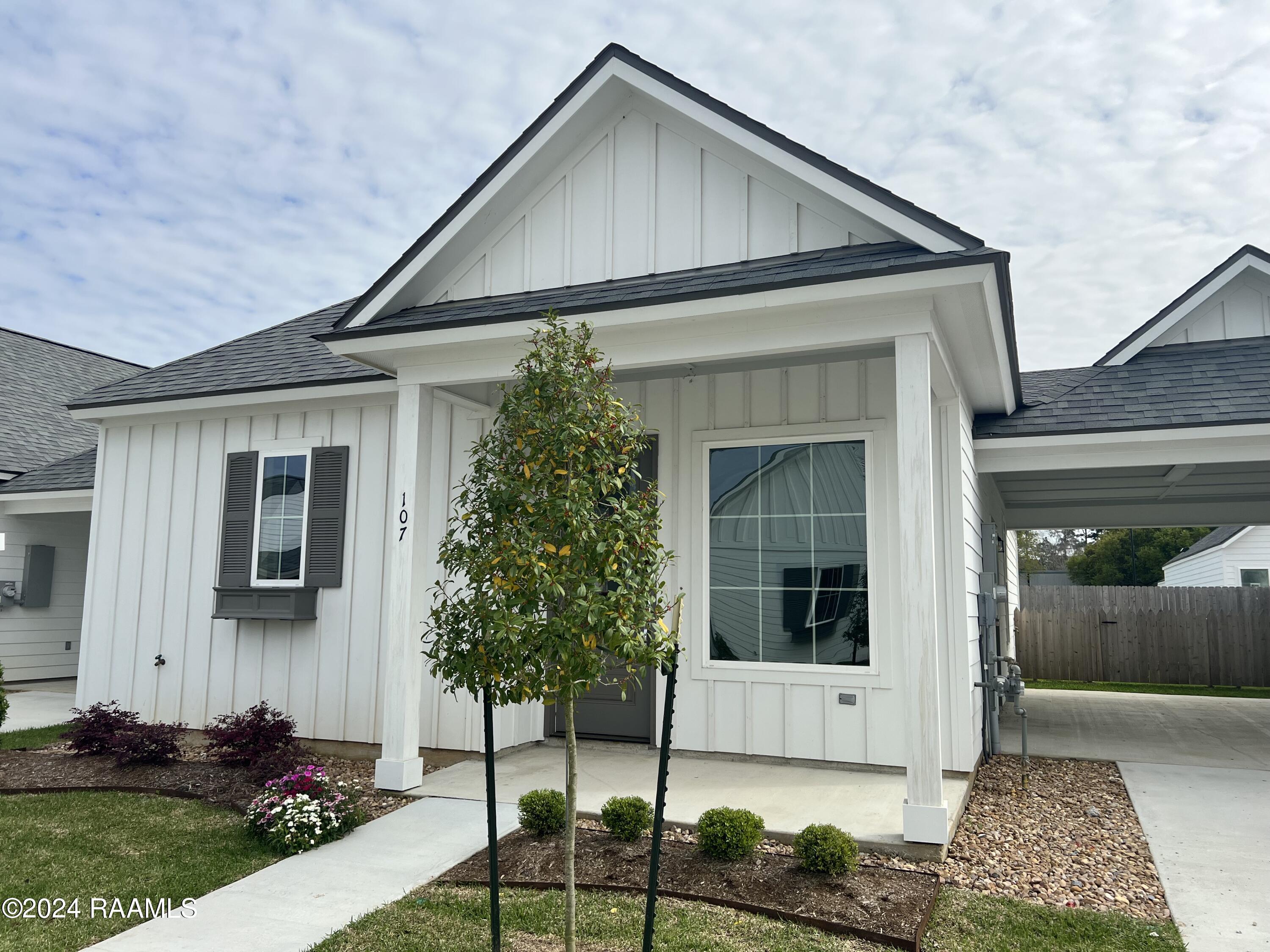 107 Satsuma, Youngsville LA