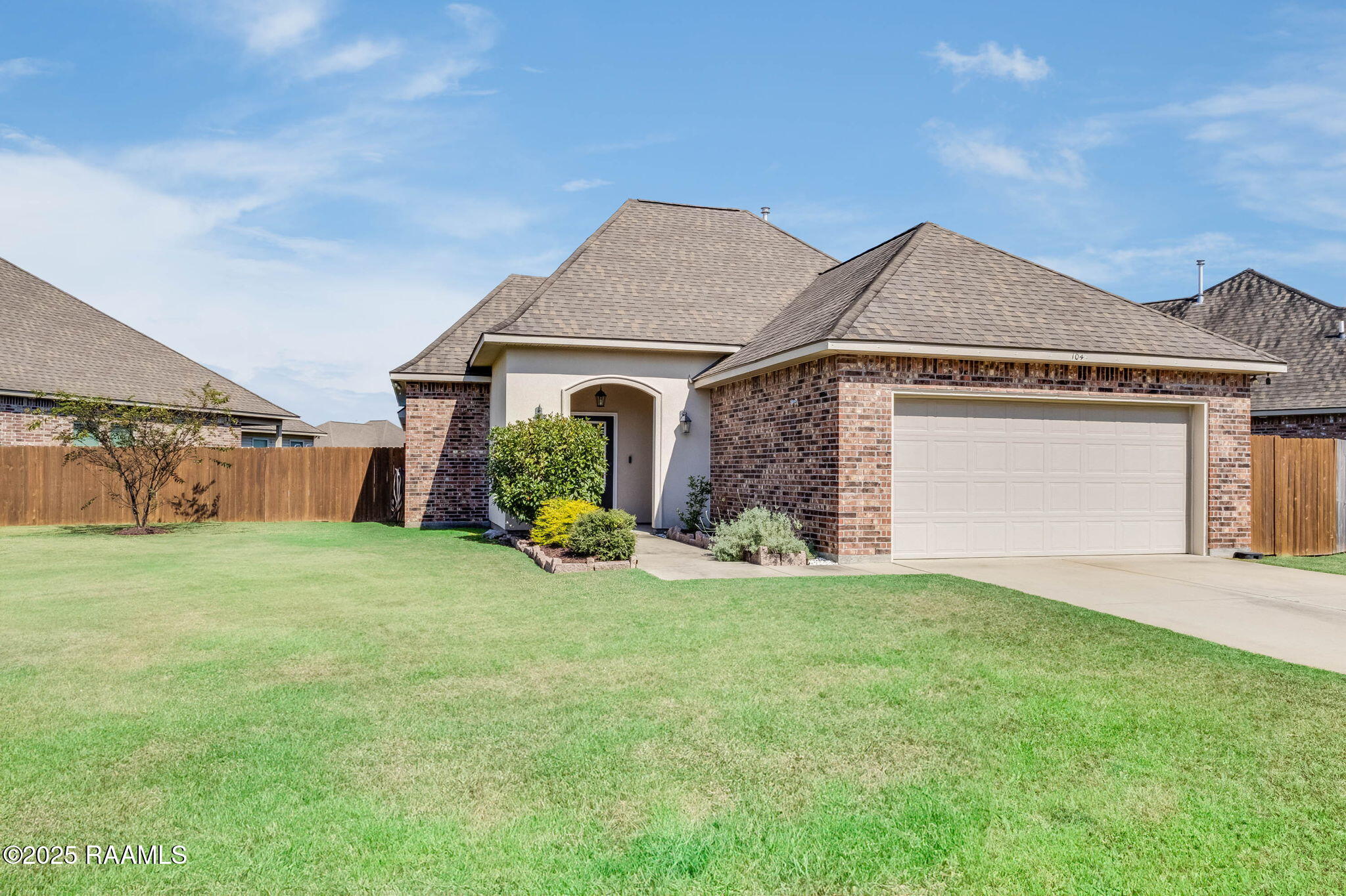104 Gray Birch, Youngsville LA