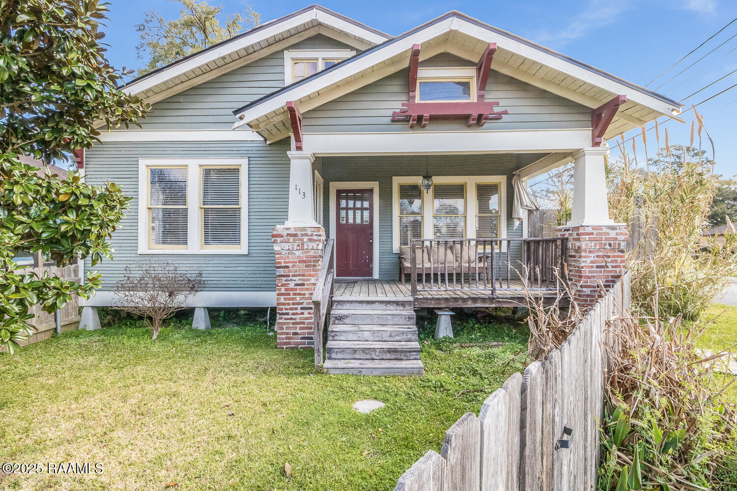 113 Texas, Lafayette LA