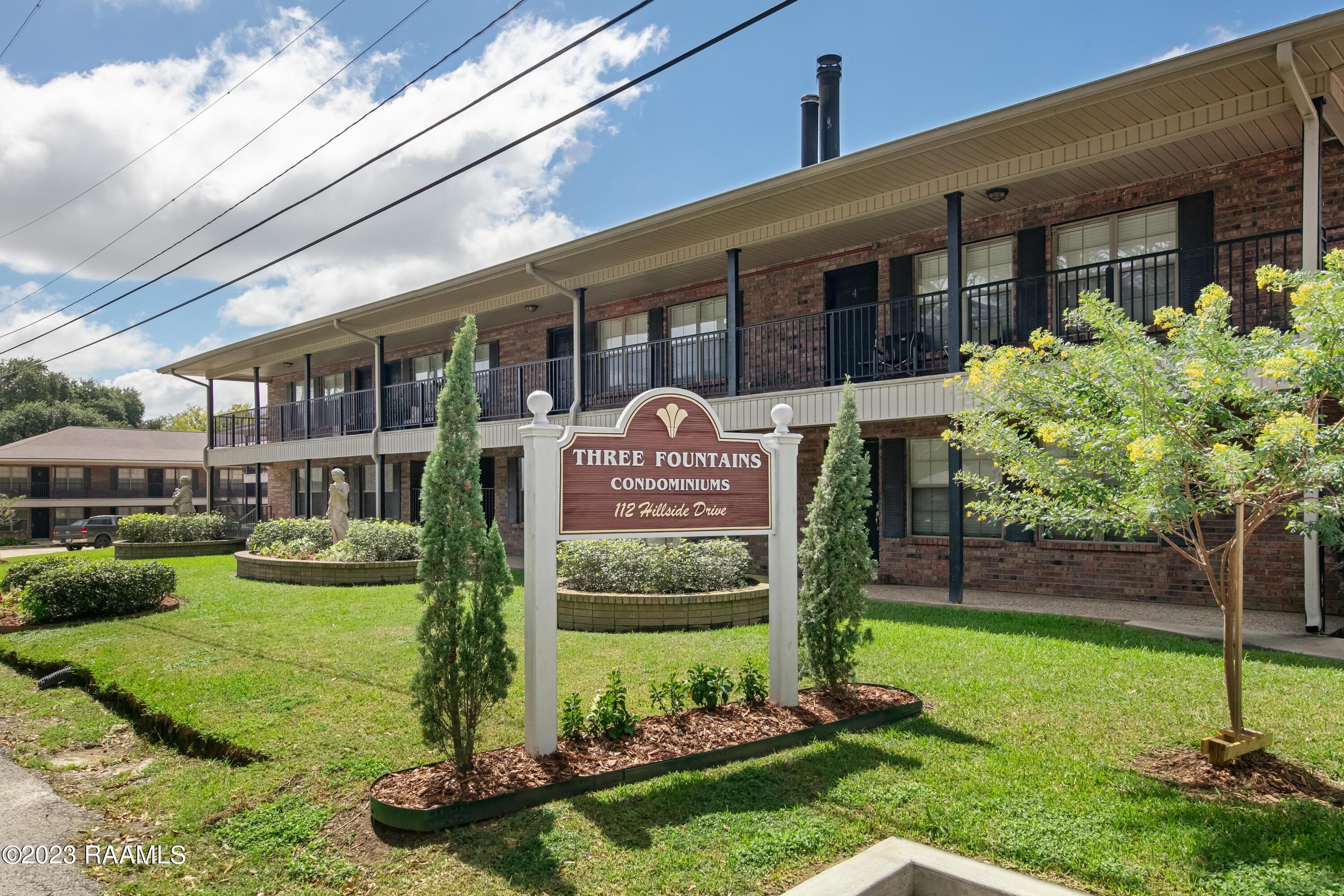 112 Hillside, Lafayette LA