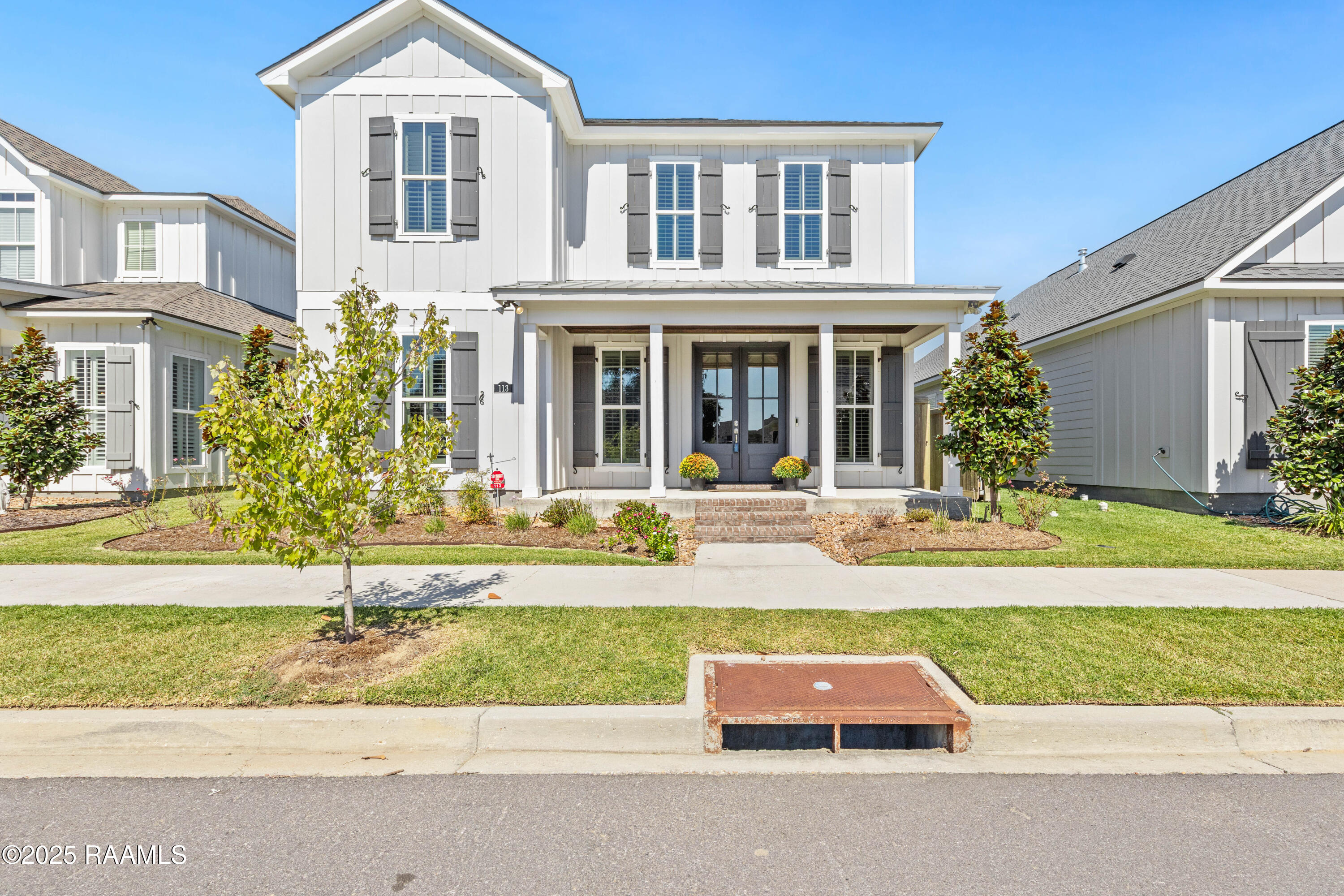 113 Oak Village, Scott LA