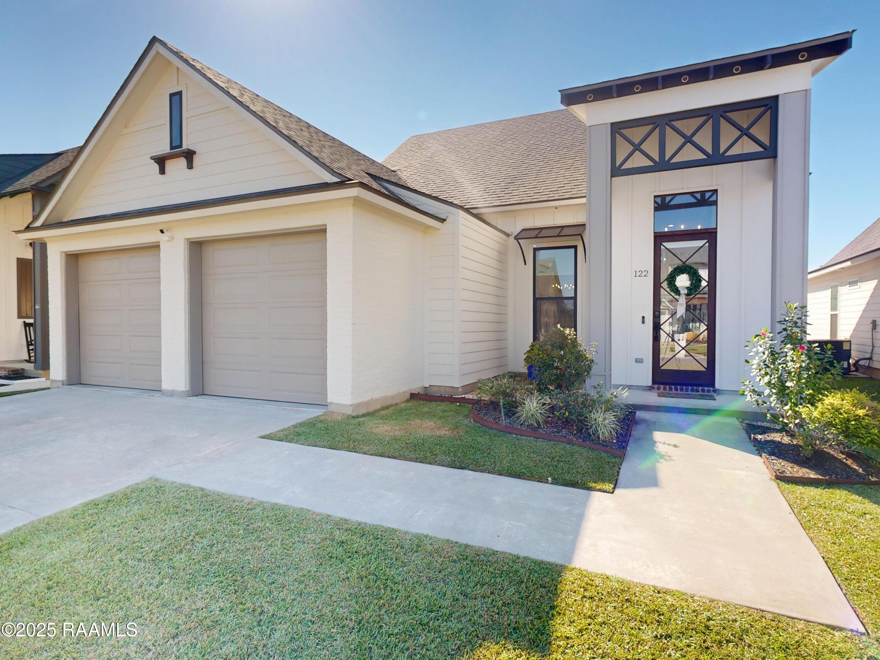 122 Lakes Edge, Broussard LA