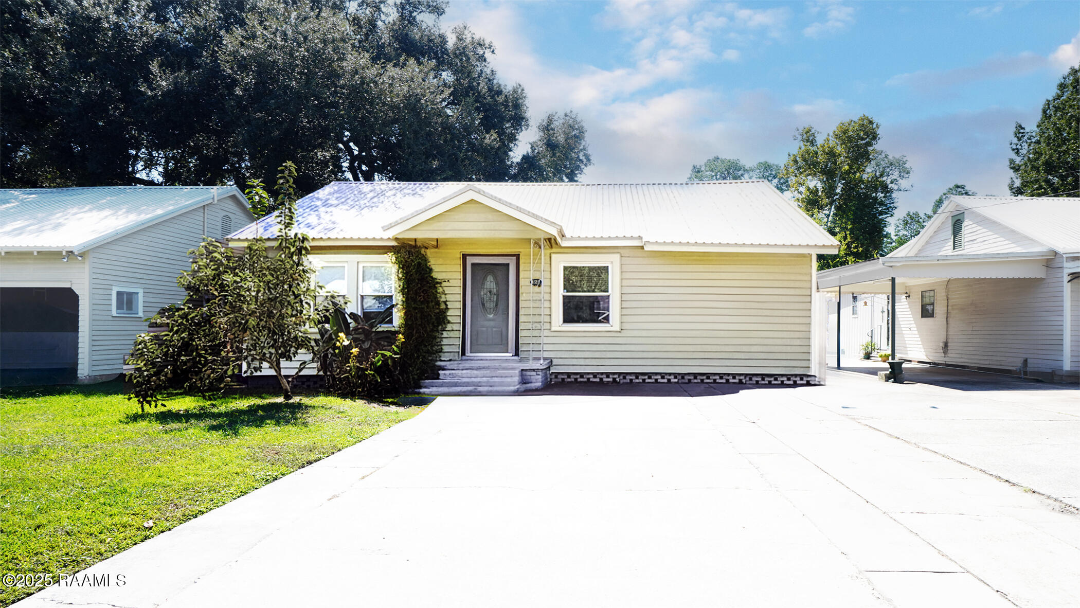 121 W Andrus, Opelousas LA