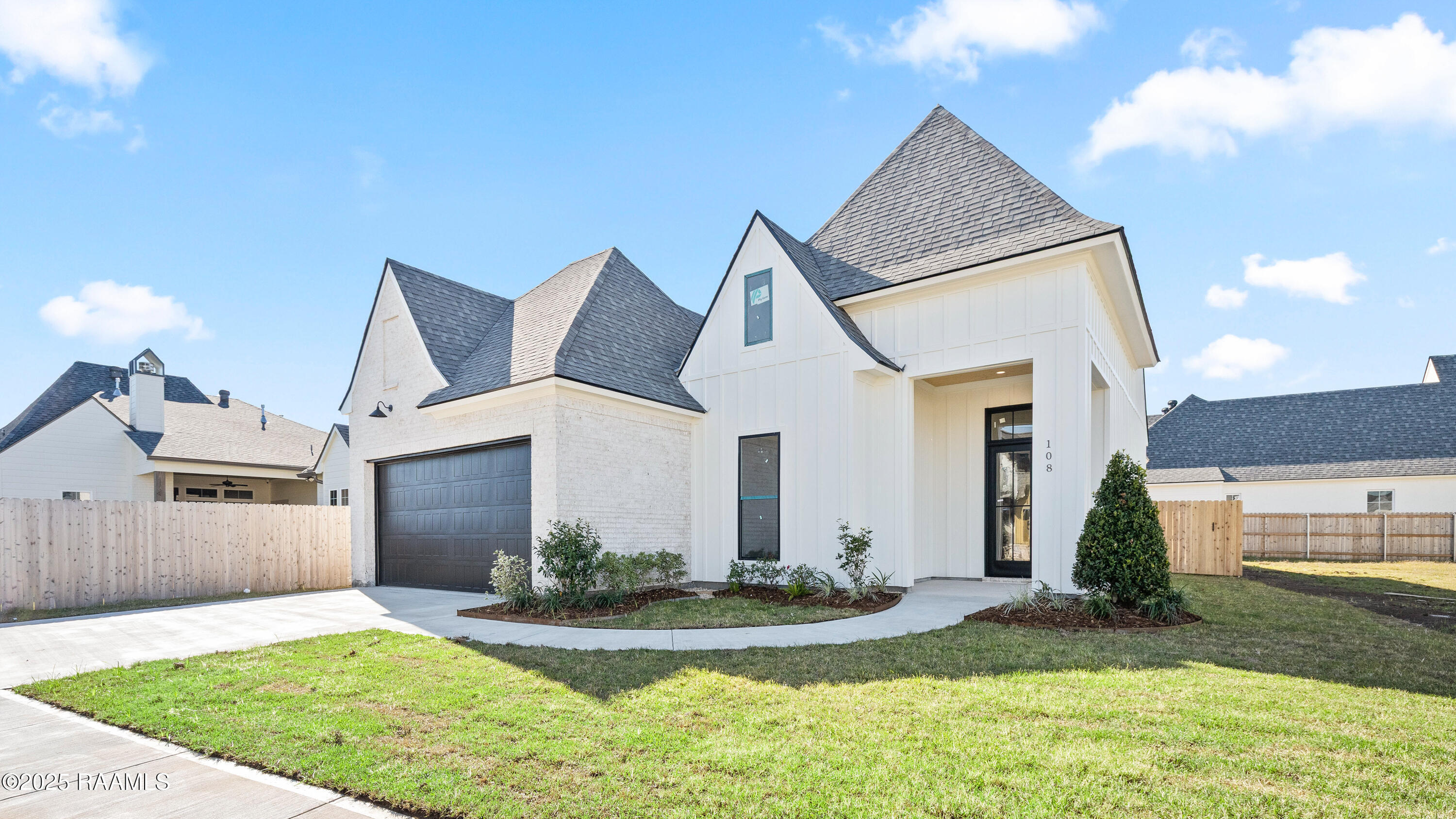 108 Travellers Palm, Broussard LA