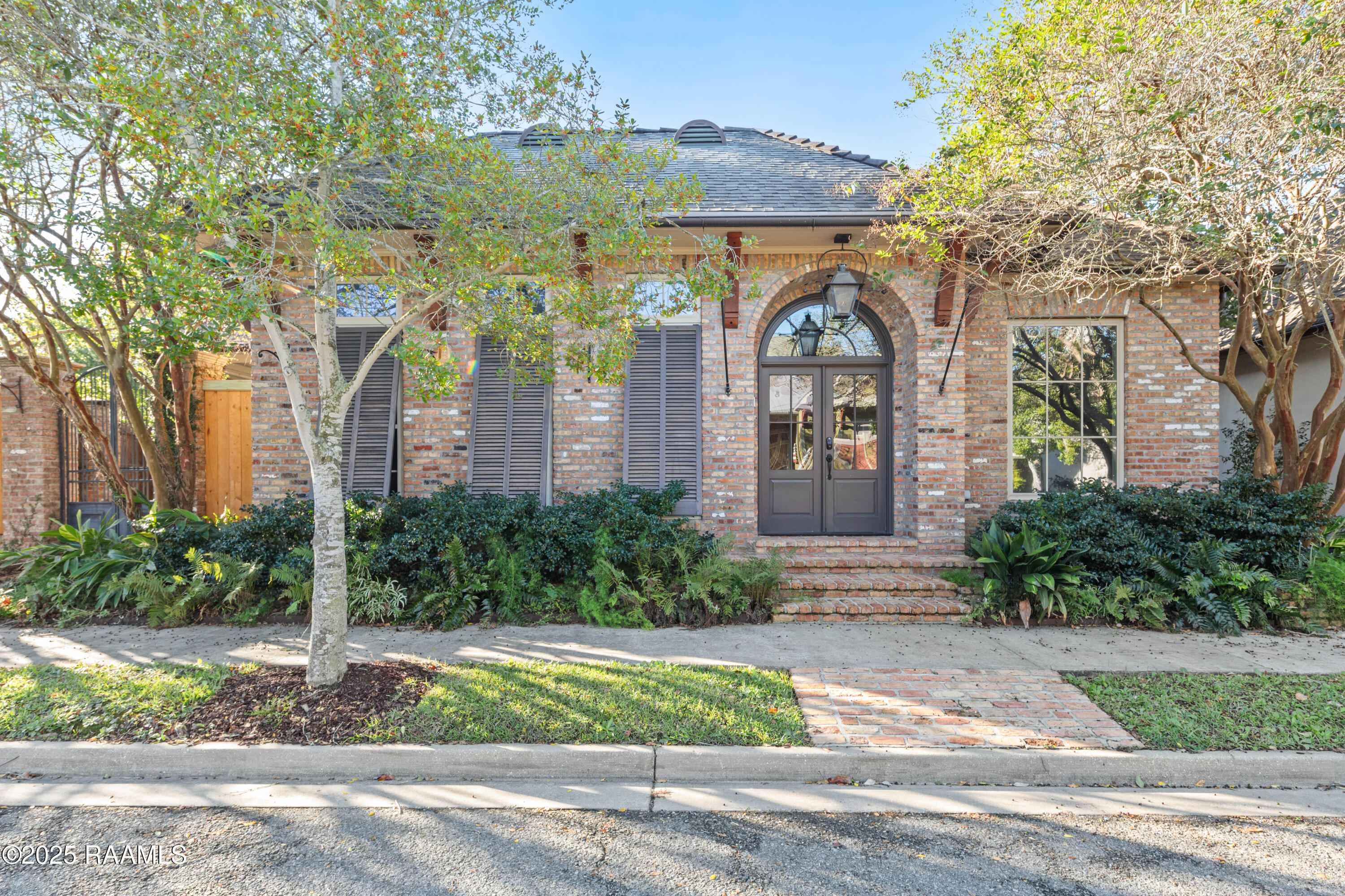 101 Tortola, Youngsville LA