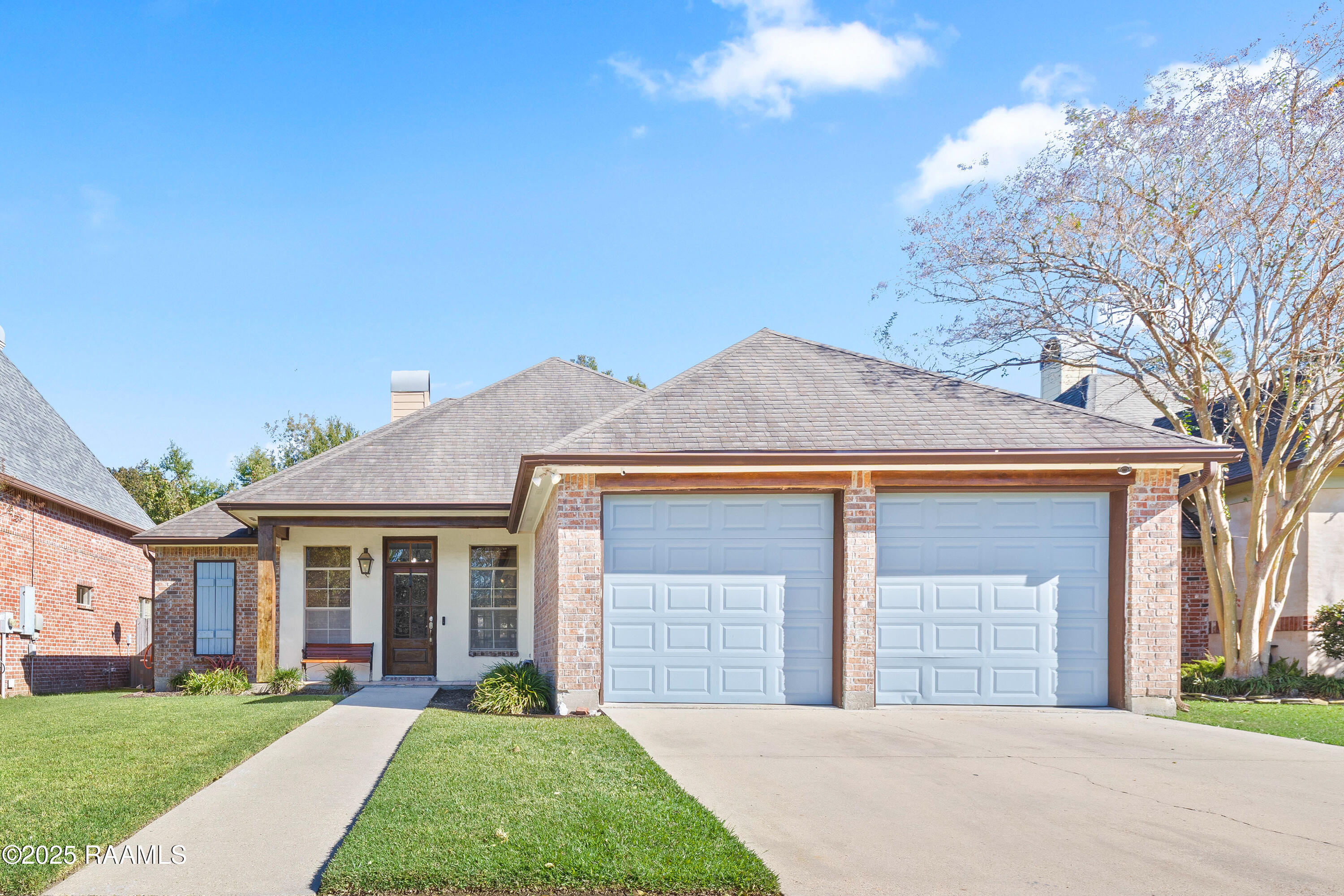 205 Metairie, Lafayette LA