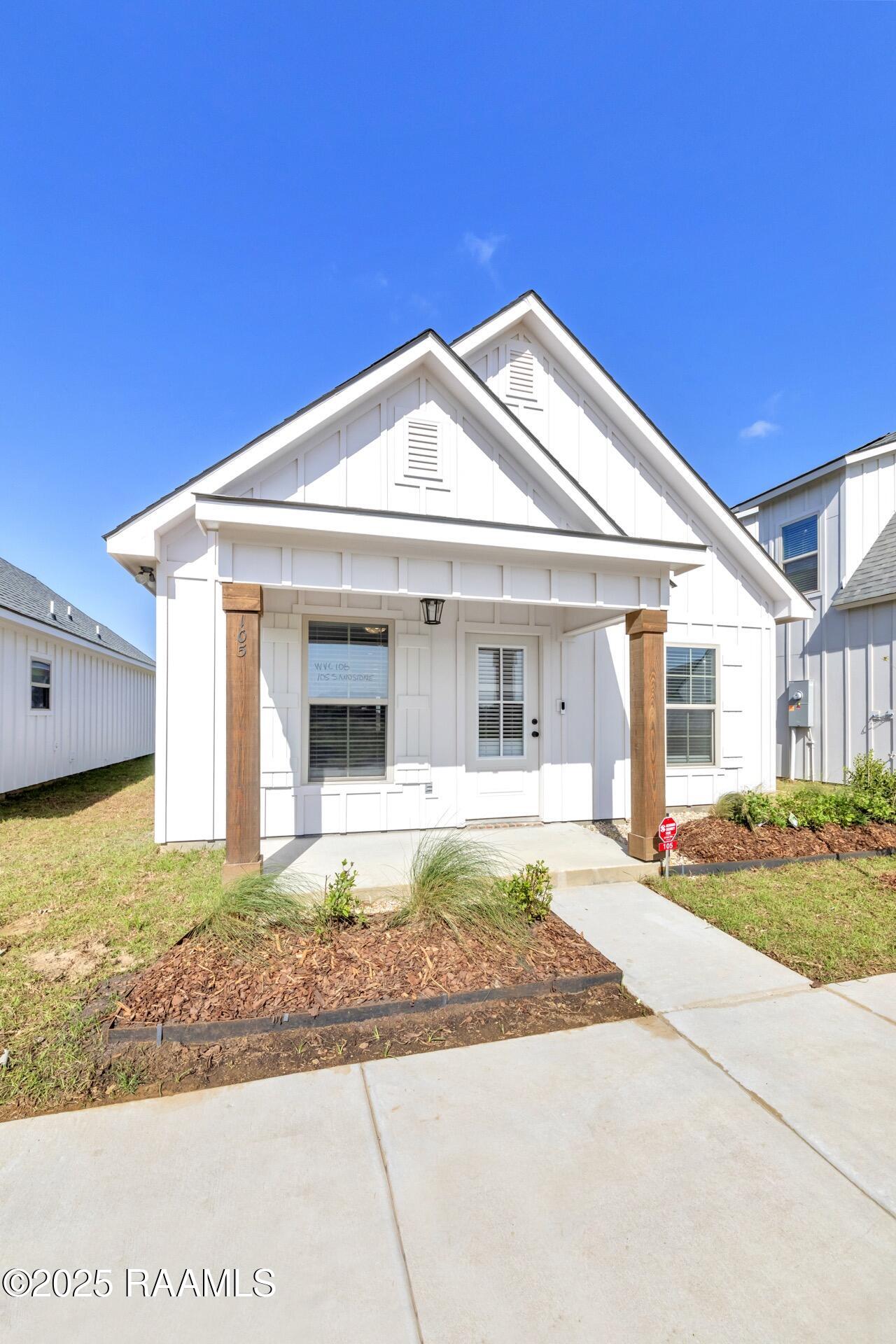 105 Sandstone, Scott LA