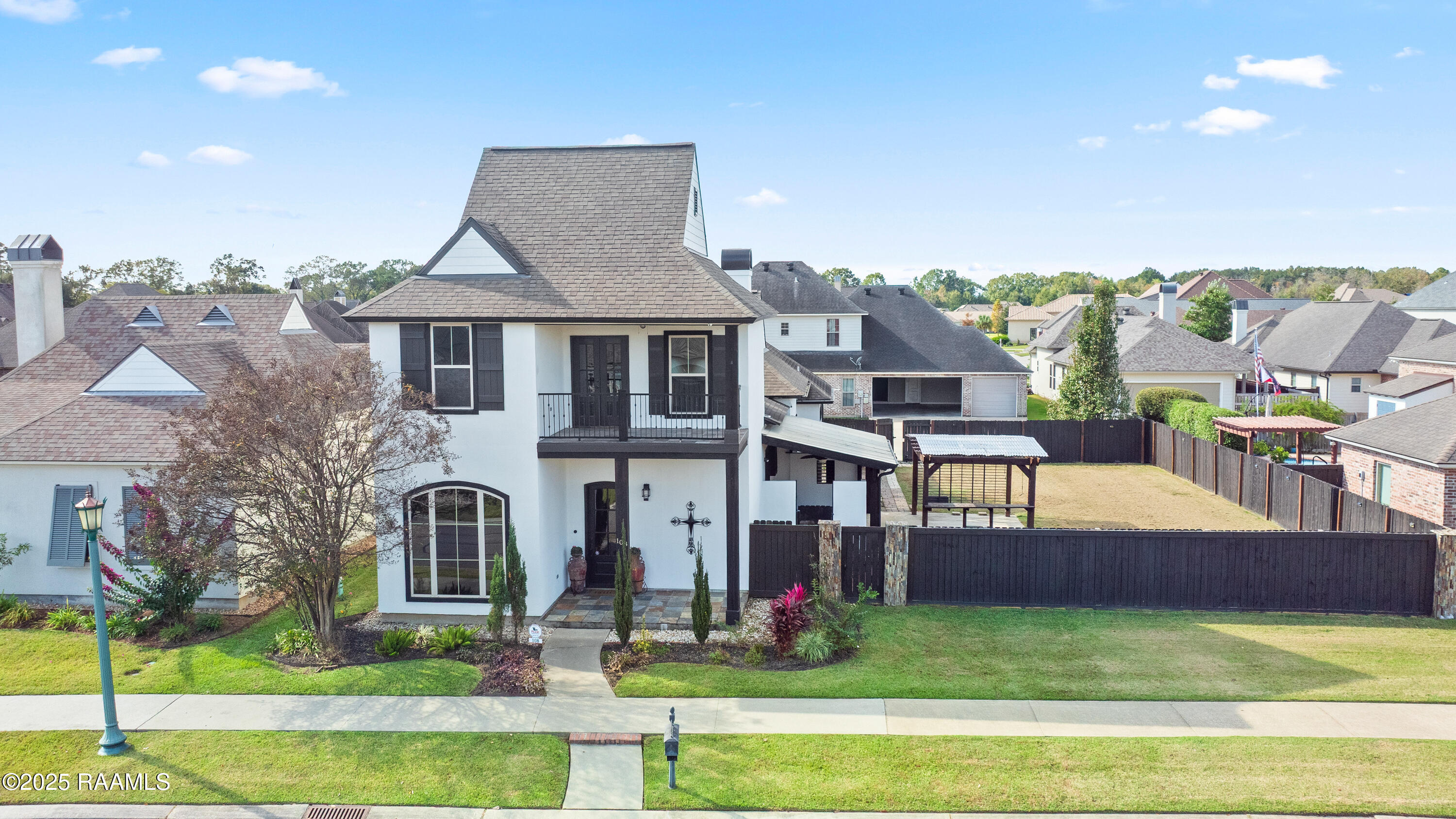 108 Epinal, Lafayette LA