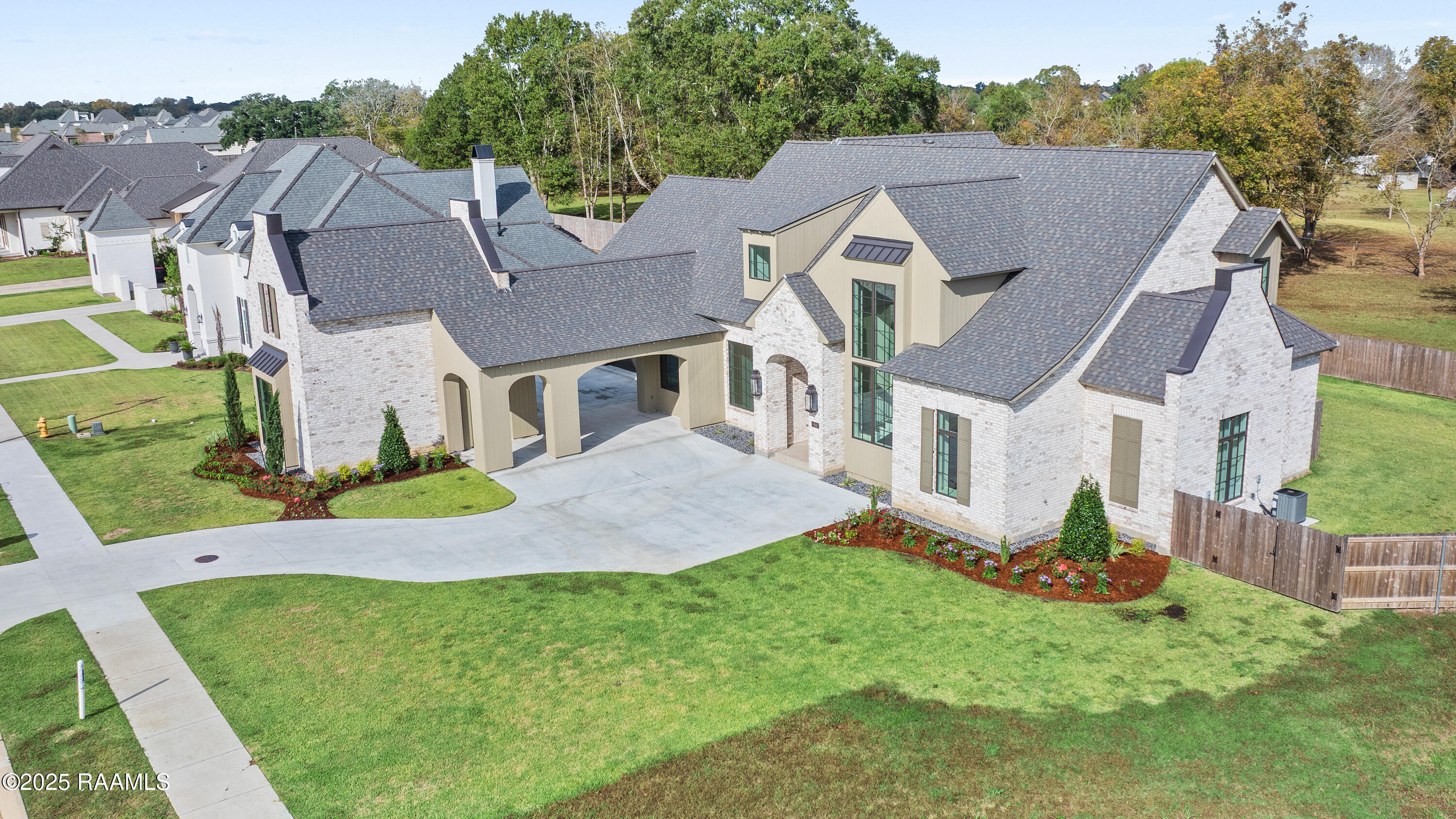 619 Gunter Grass, Lafayette LA