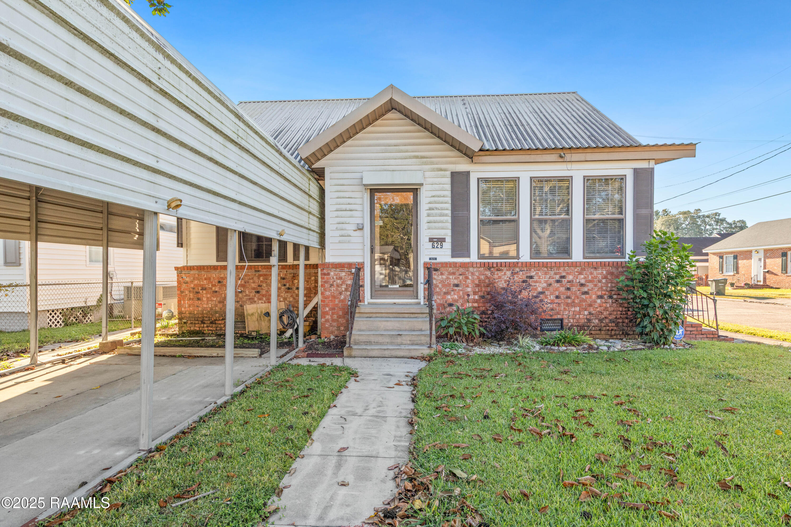 629 S Weeks, New Iberia LA