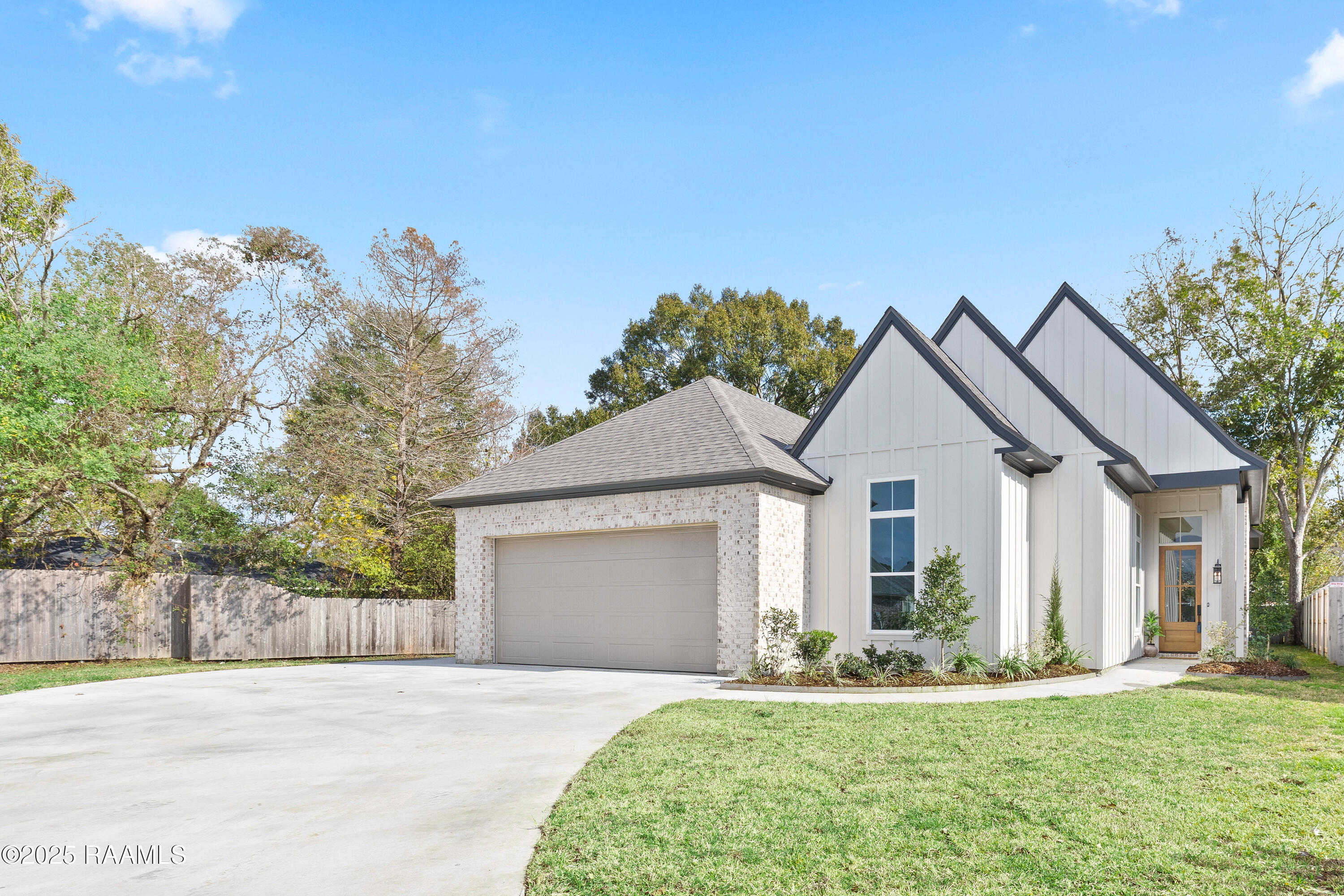 102 Sanctuary, Lafayette LA