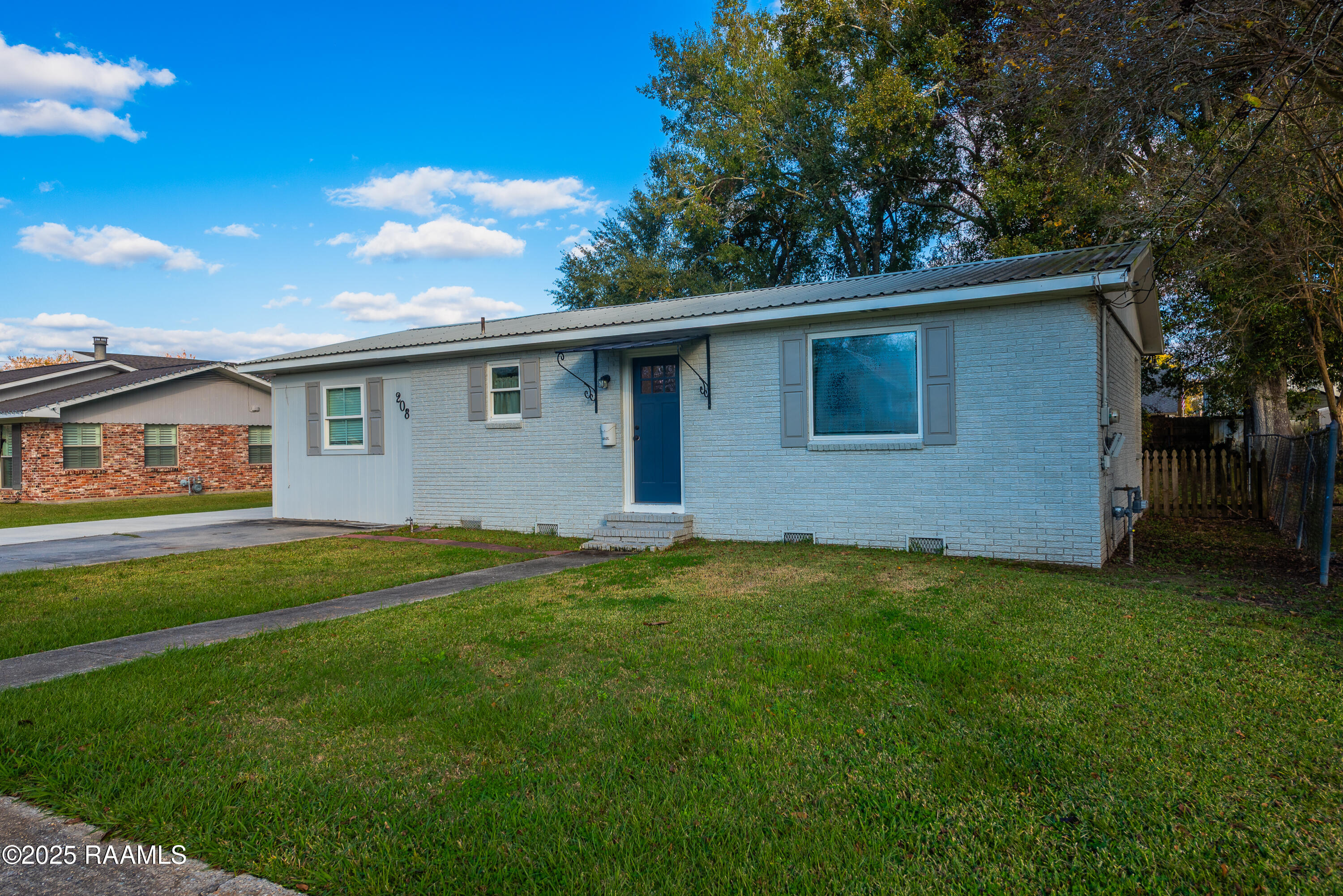 208 N Cunningham, Rayne LA