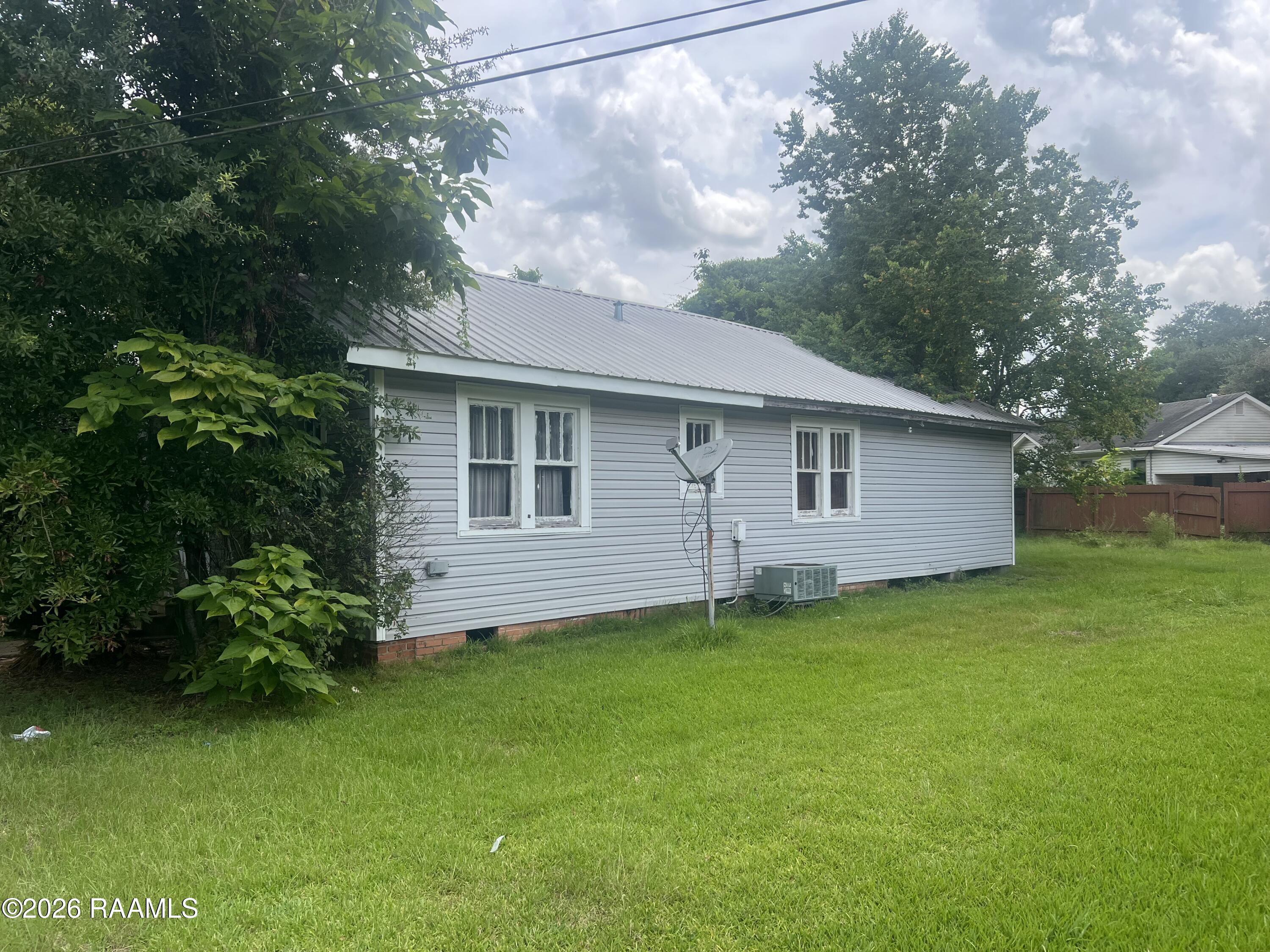 305 Hibernia, Bunkie LA
