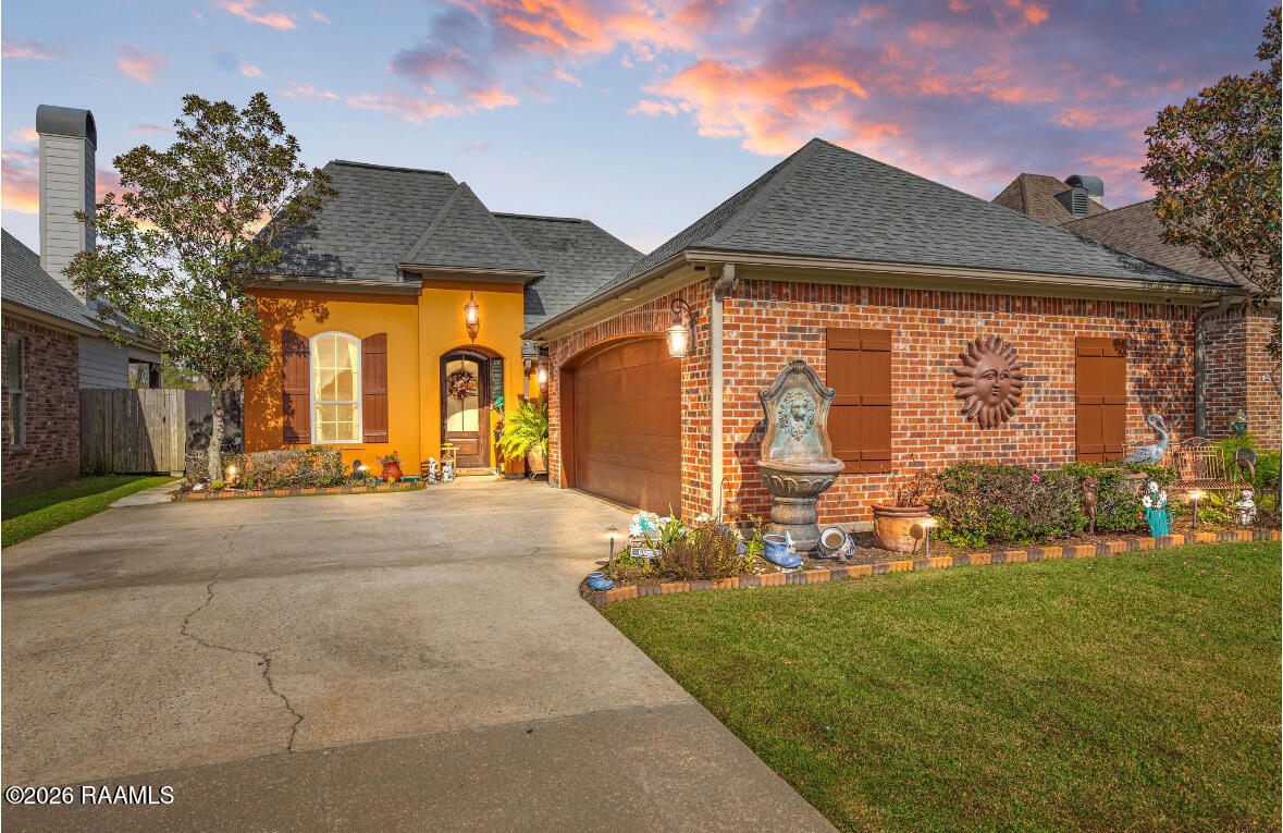 107 Octavia, Scott LA