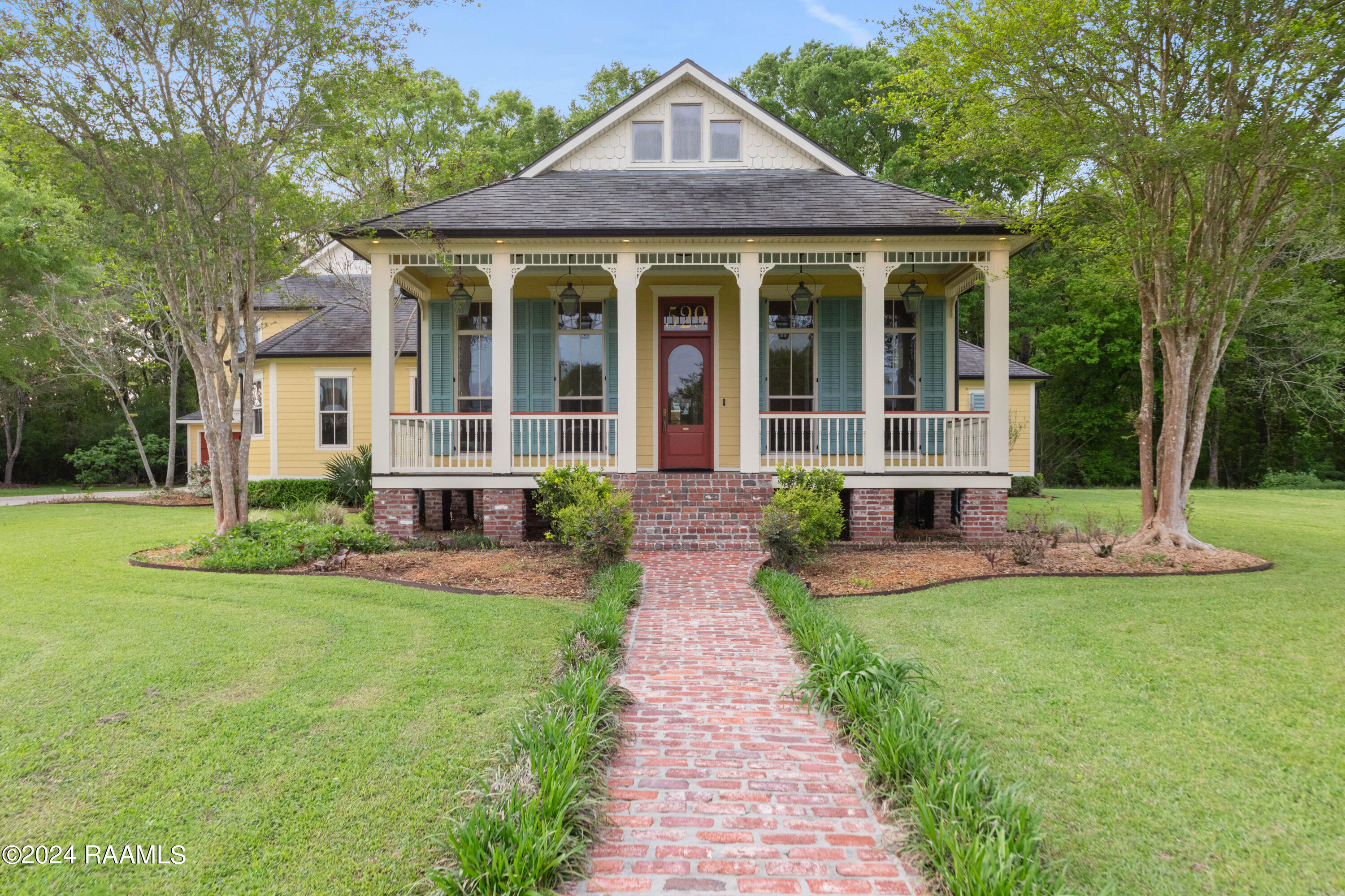 529 Rue La Belle, Breaux Bridge LA