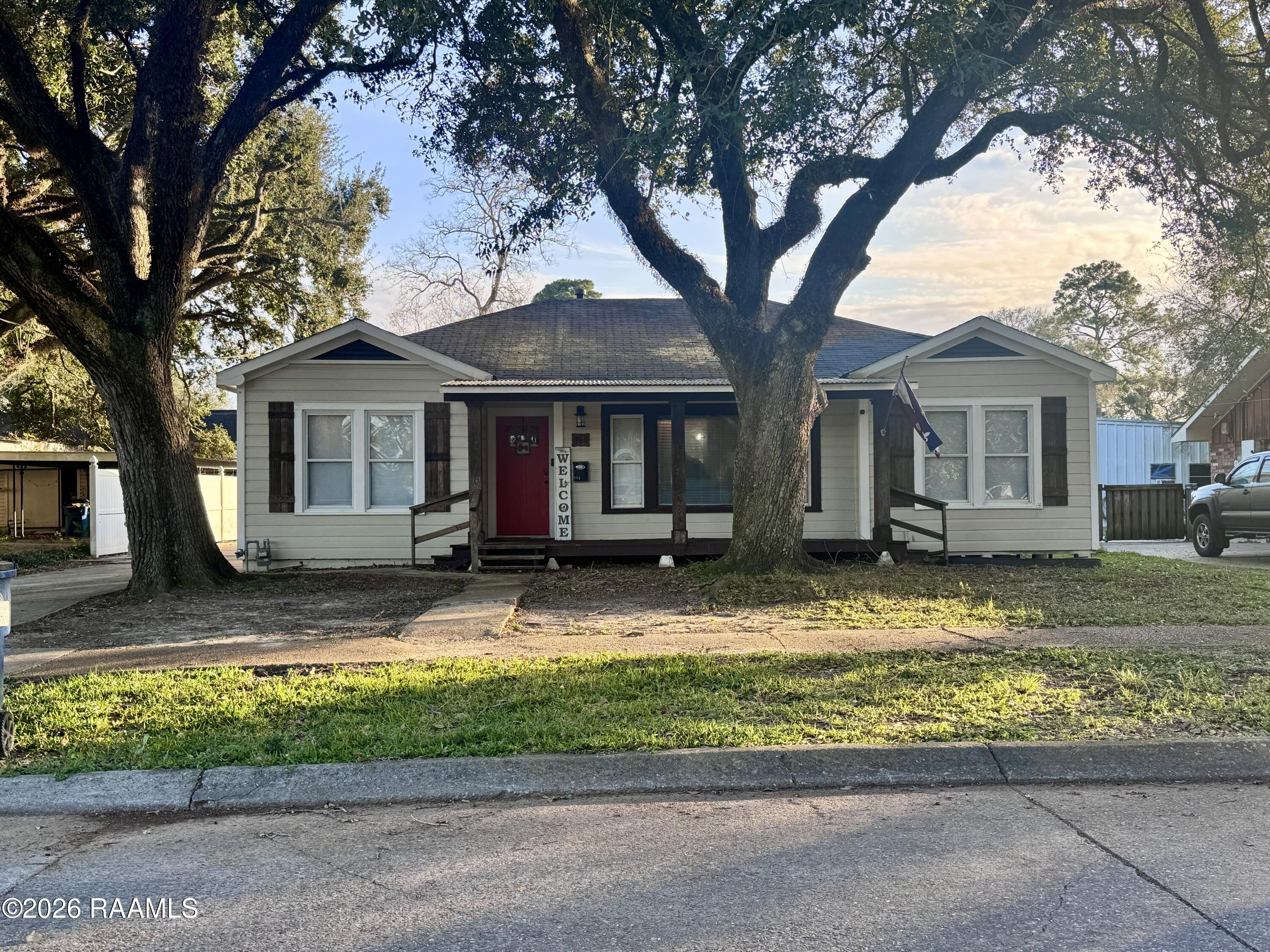 715 E Plaquemine, Jennings LA