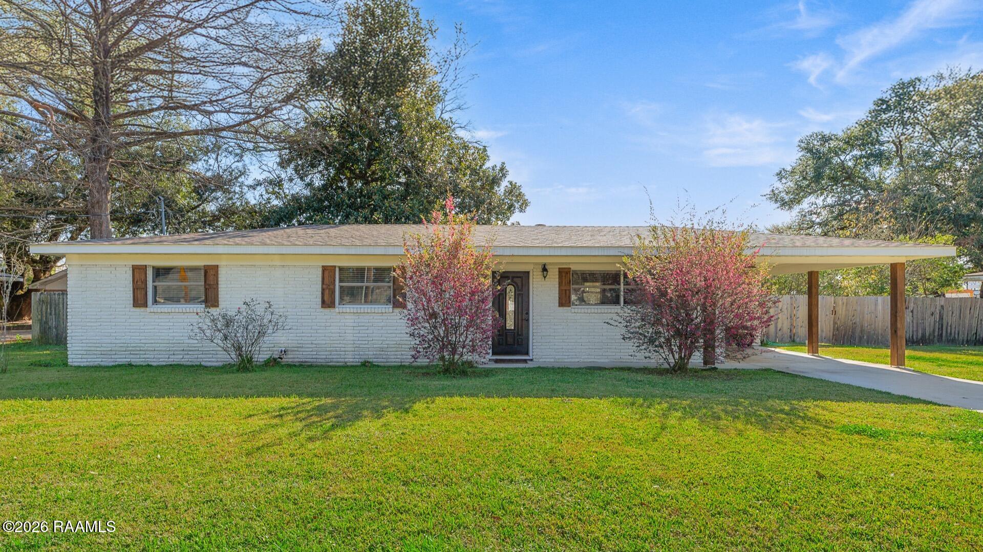 100 Birch, Lafayette LA
