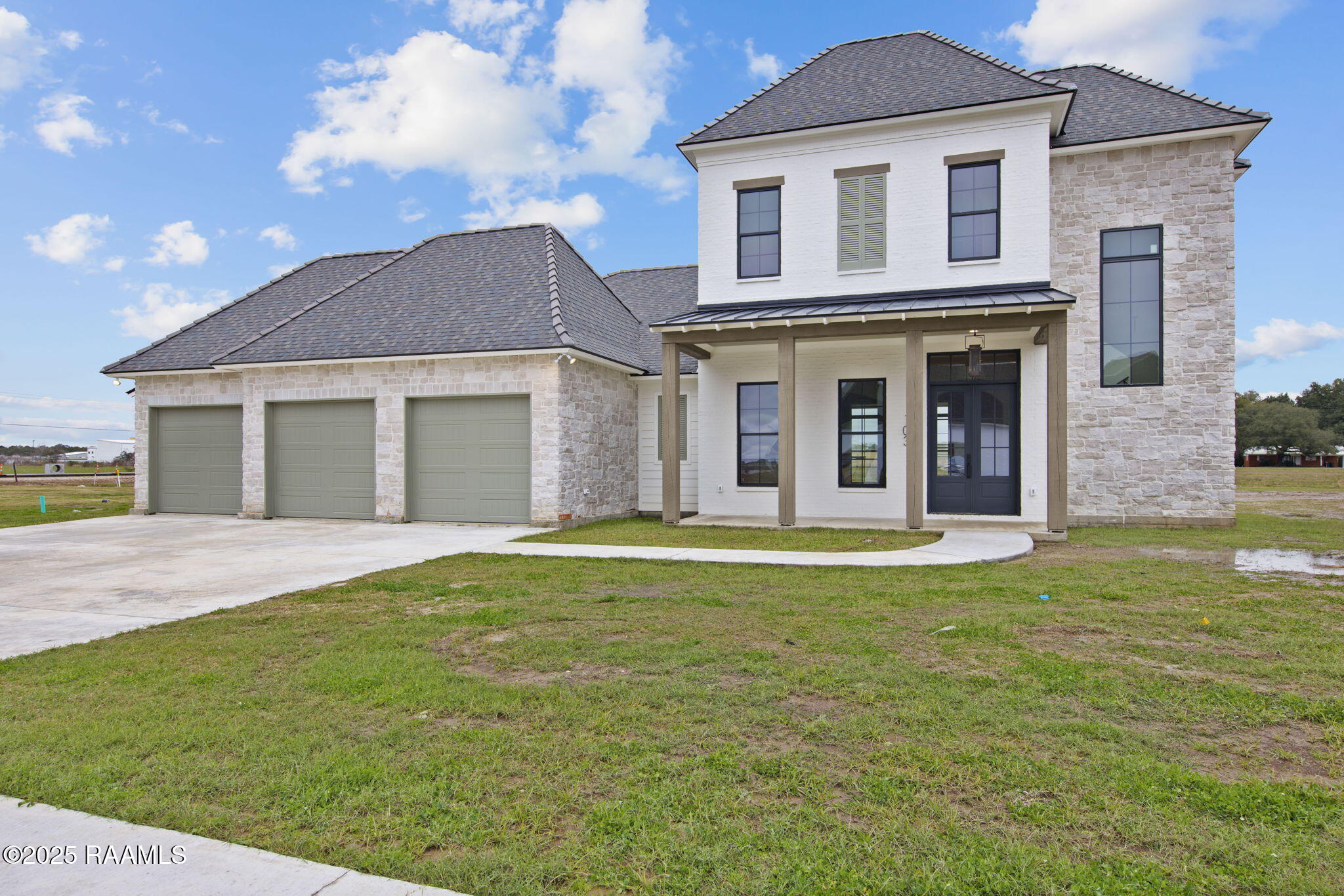 103 Ivy Cottage, Youngsville LA