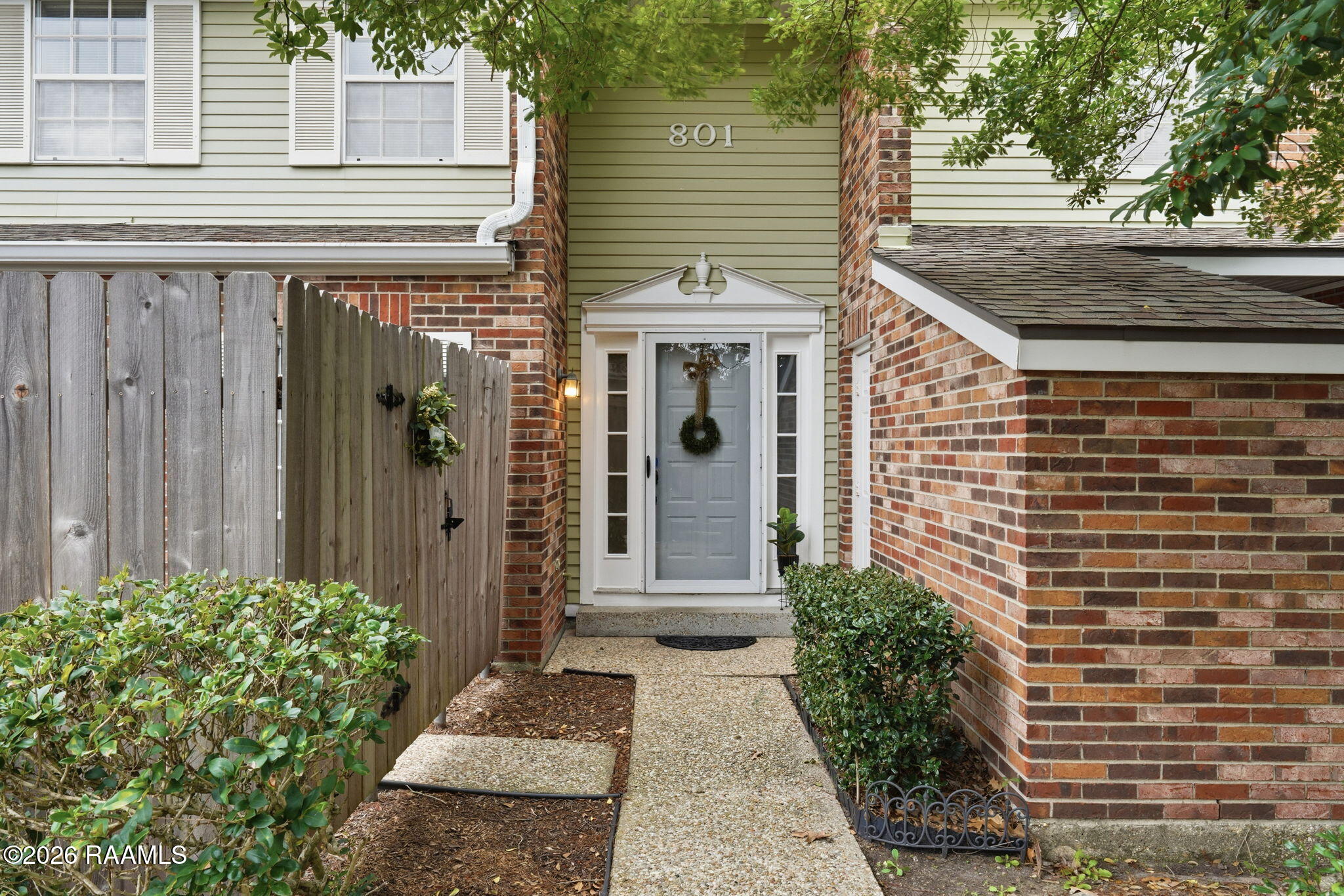 200 Lodge Dr., Lafayette LA