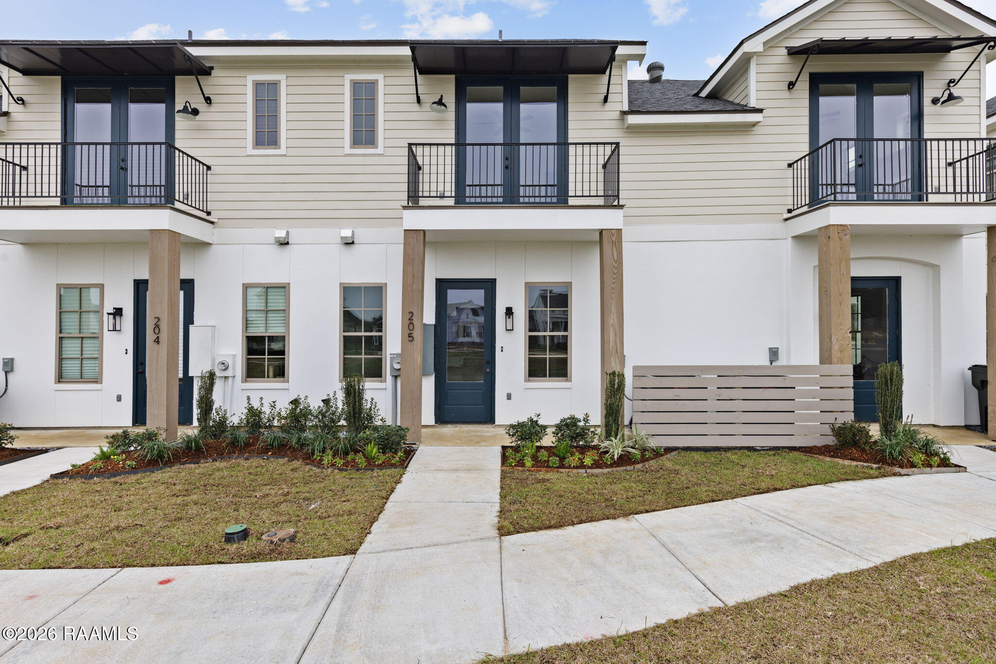 315 Sandstone, Scott LA