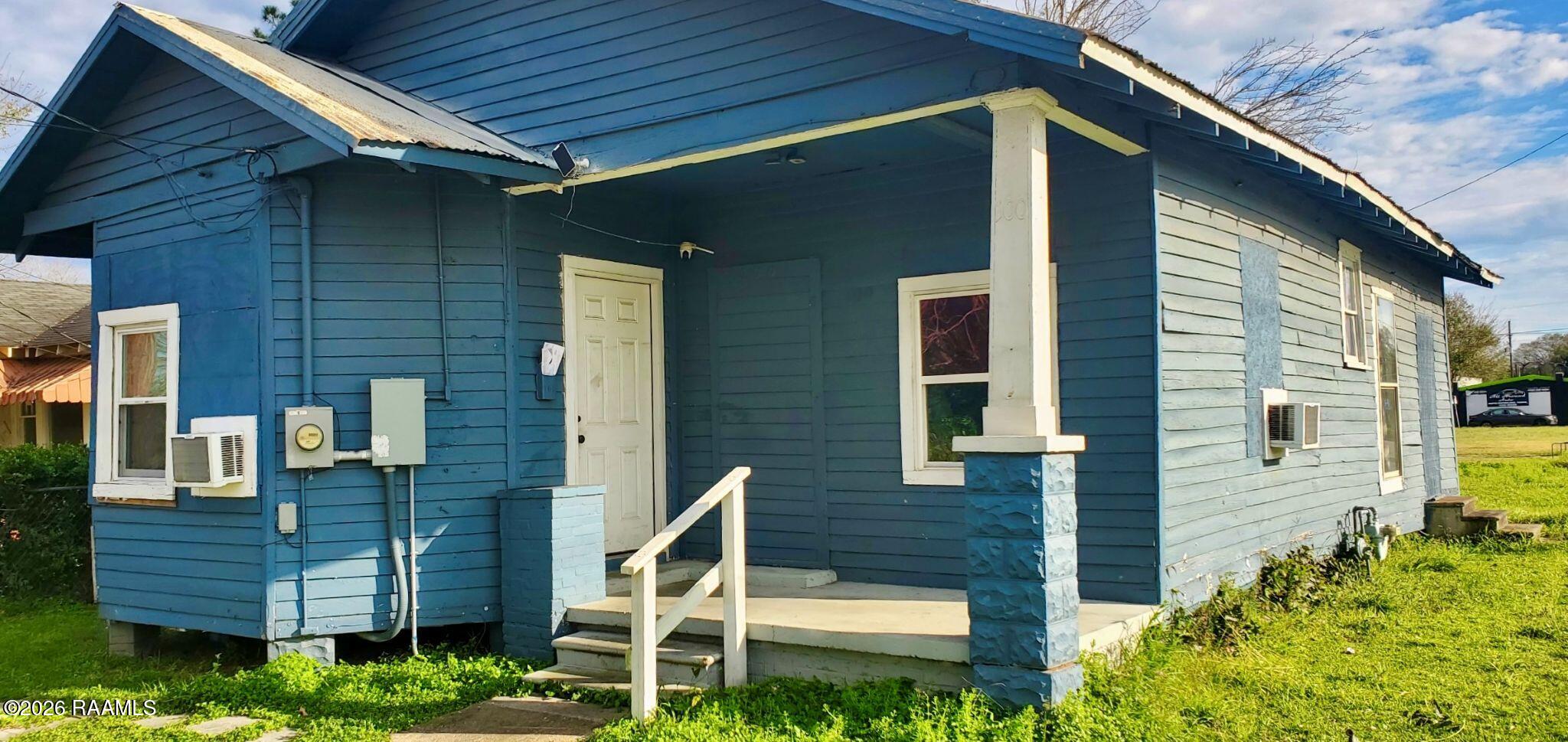 100 13th, Lafayette LA