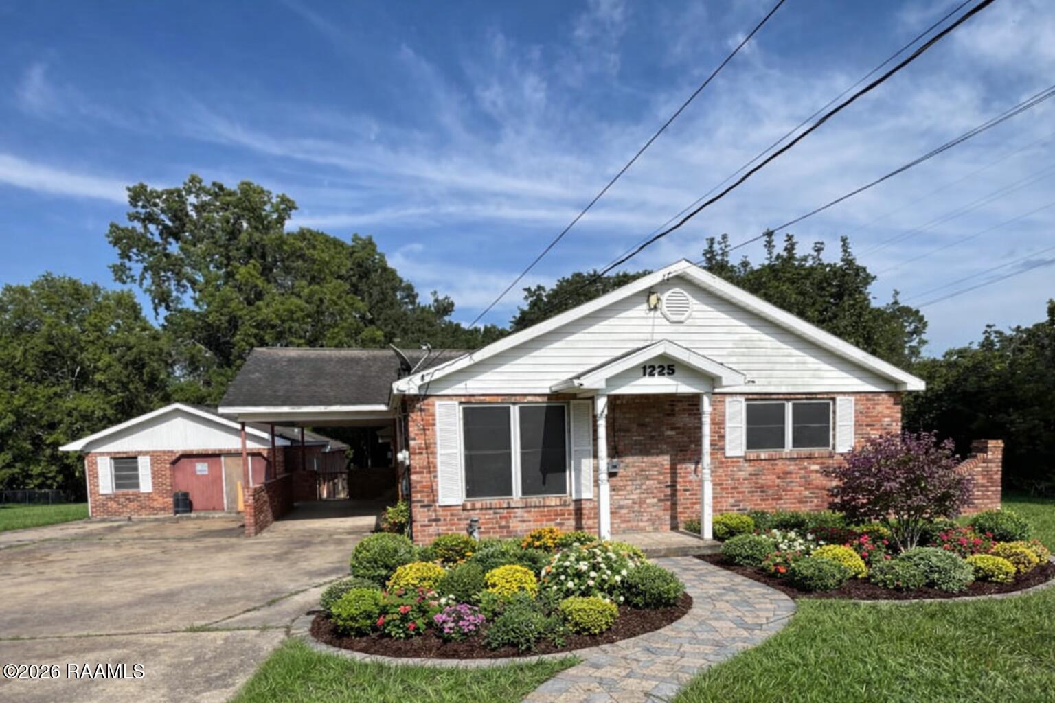 1225 S Railroad, Opelousas LA