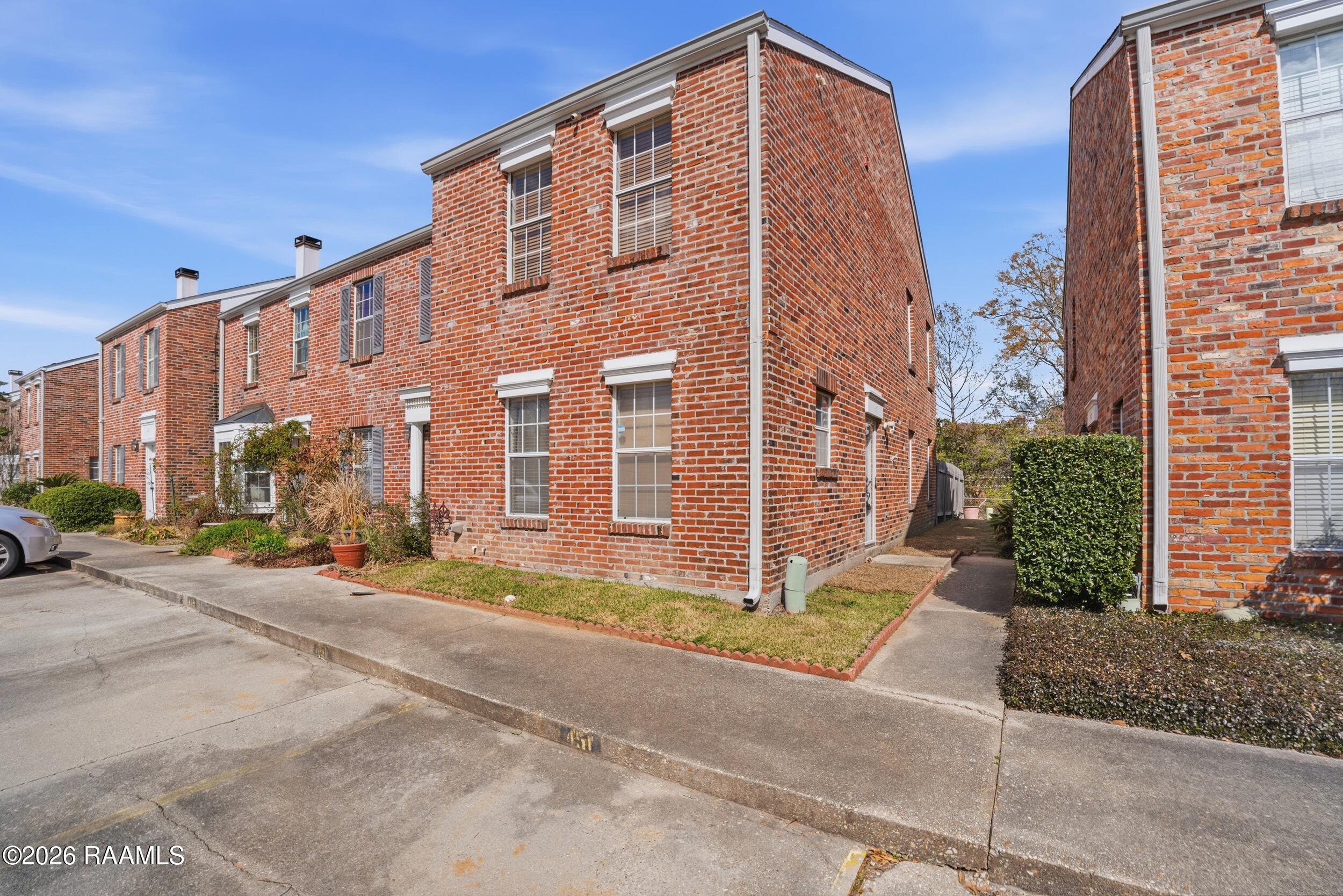 451 Rena, Lafayette LA