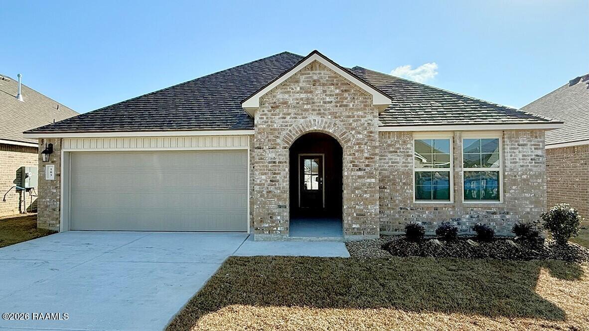 103 Lake Oak, Lafayette LA
