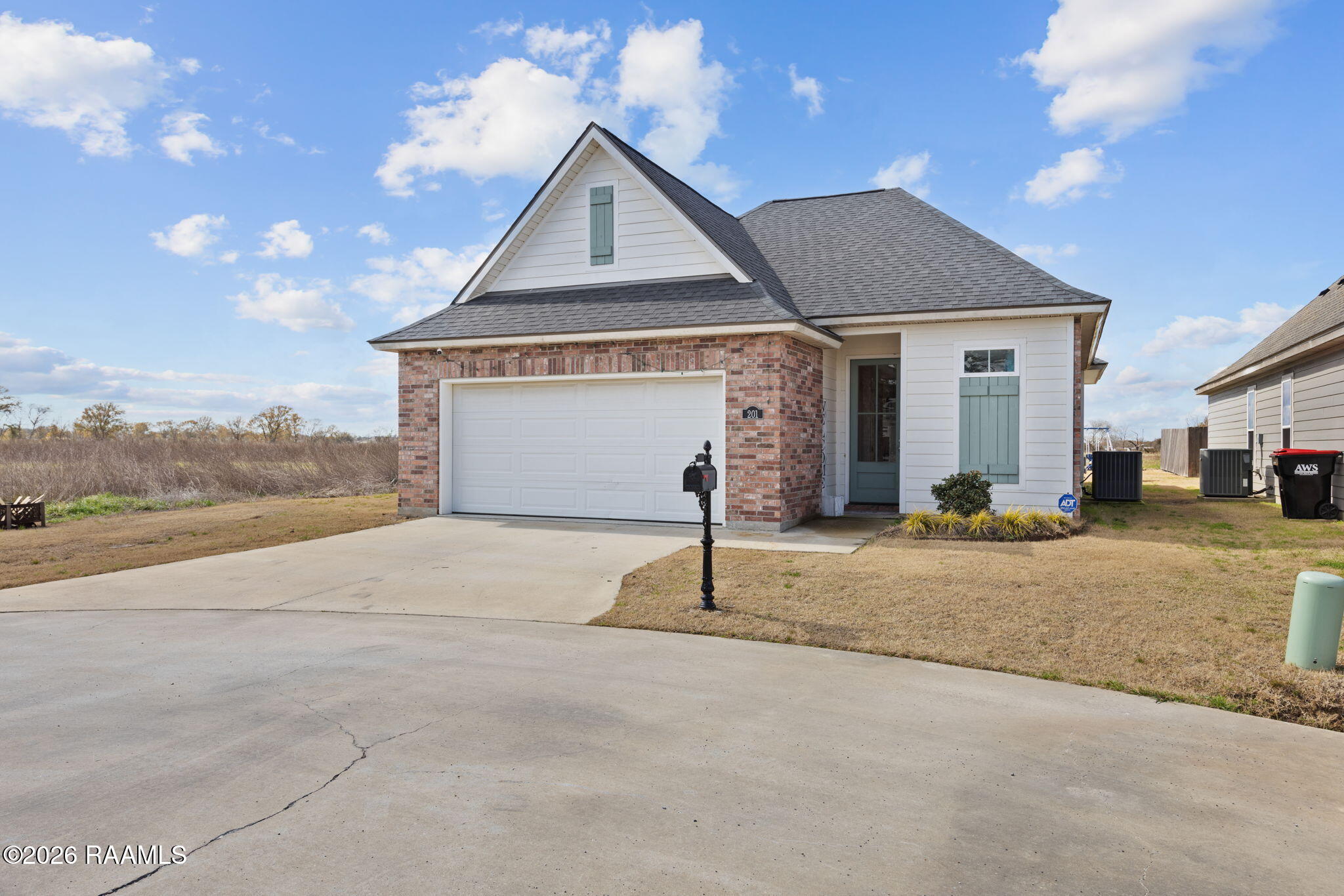 201 Adry, Youngsville LA