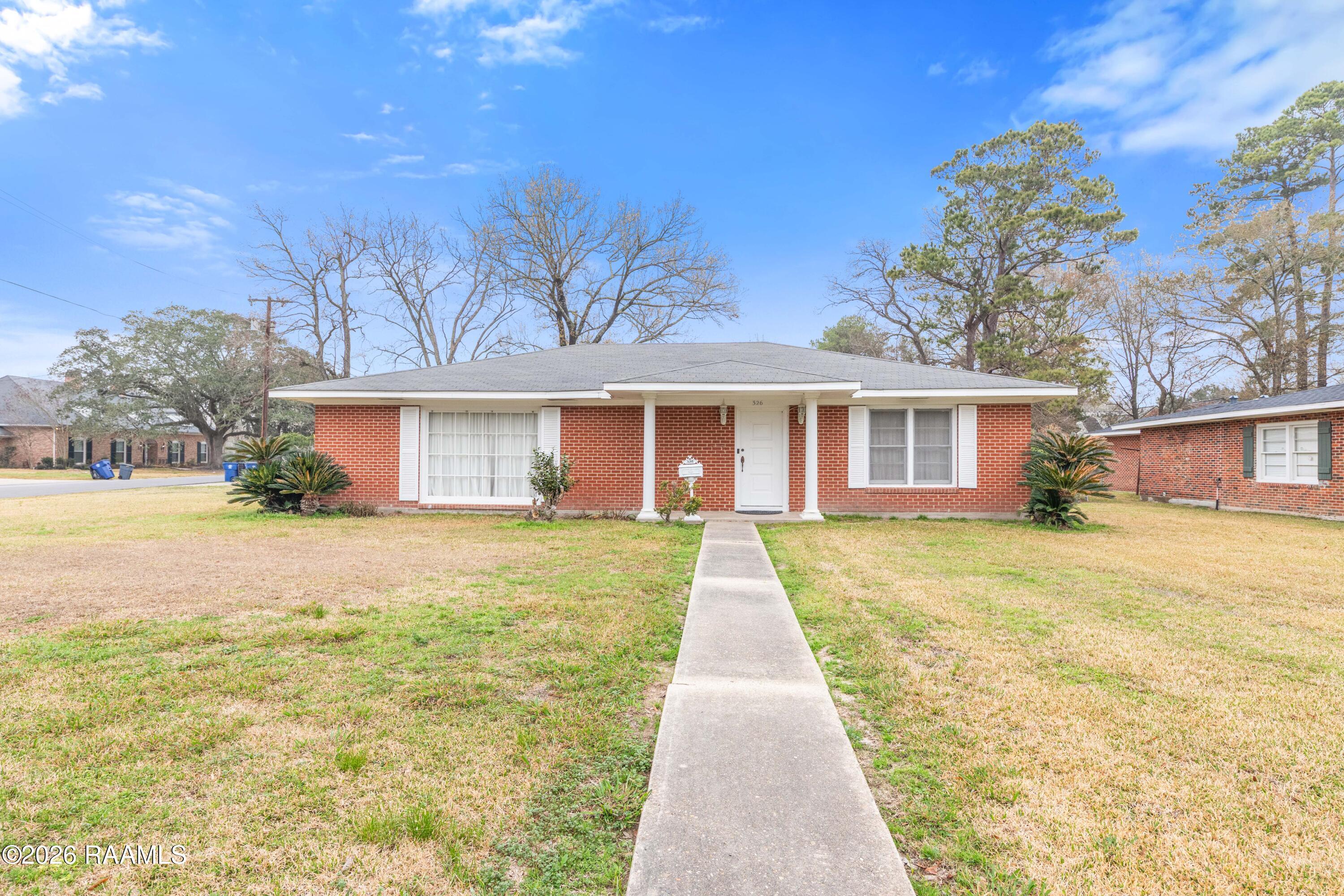 326 W 16th, Crowley LA