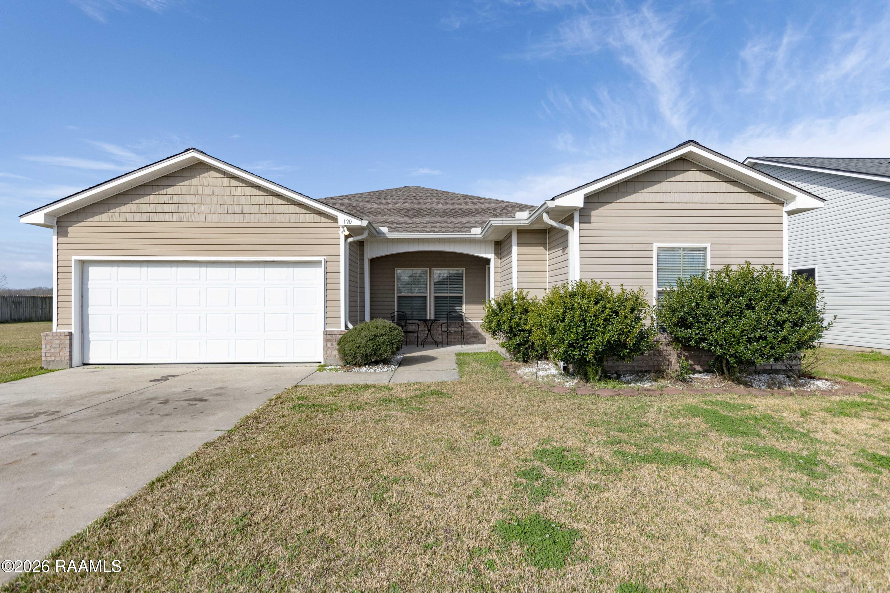 120 Coles Creek, Carencro LA