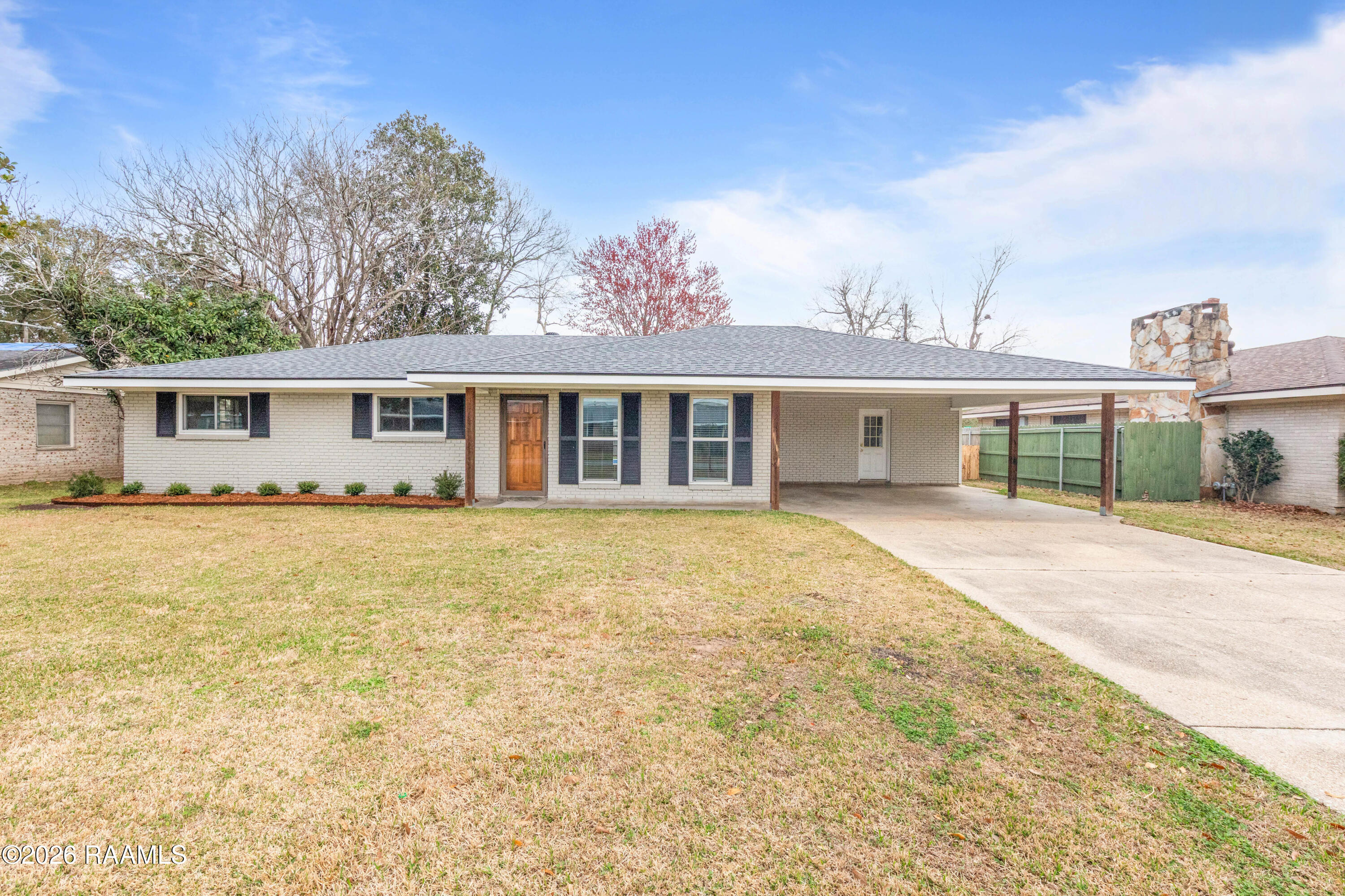 100 Sunny, Lafayette LA