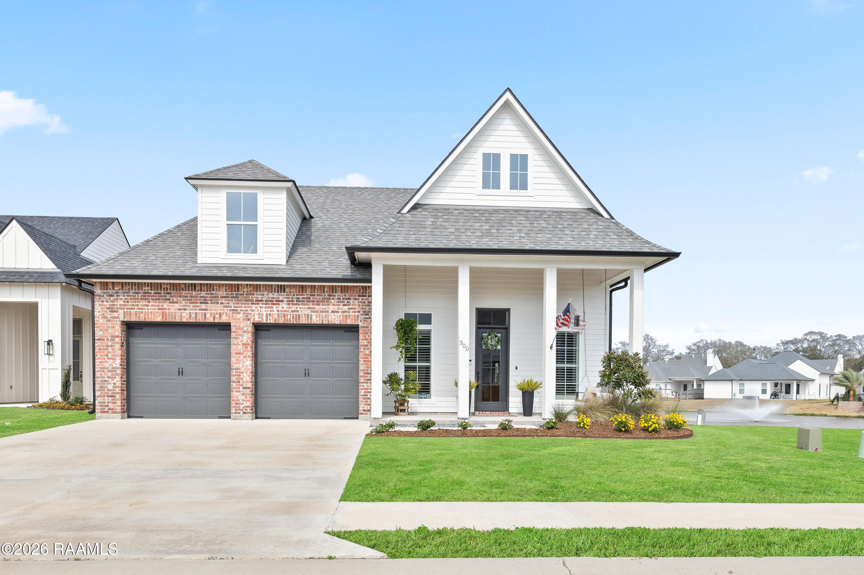 300 Queenstown, Youngsville LA